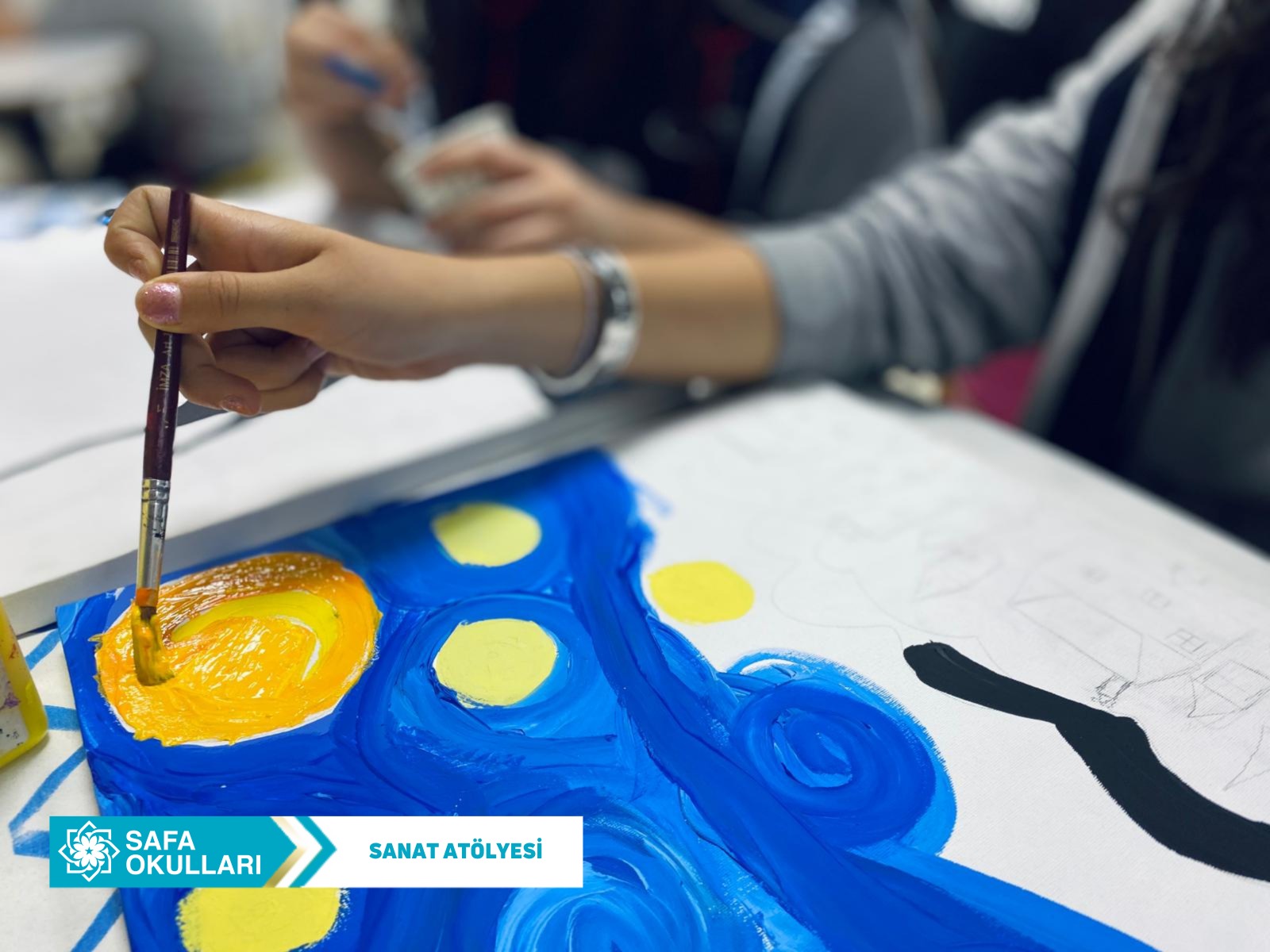 SANATLA PARLAYAN RENKLER