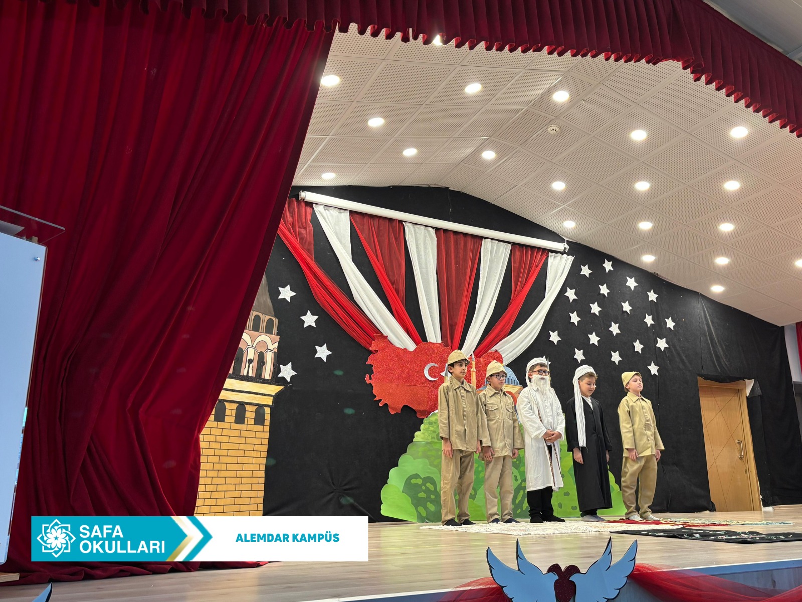 BİR RÜYADAN BİR MİLLETE