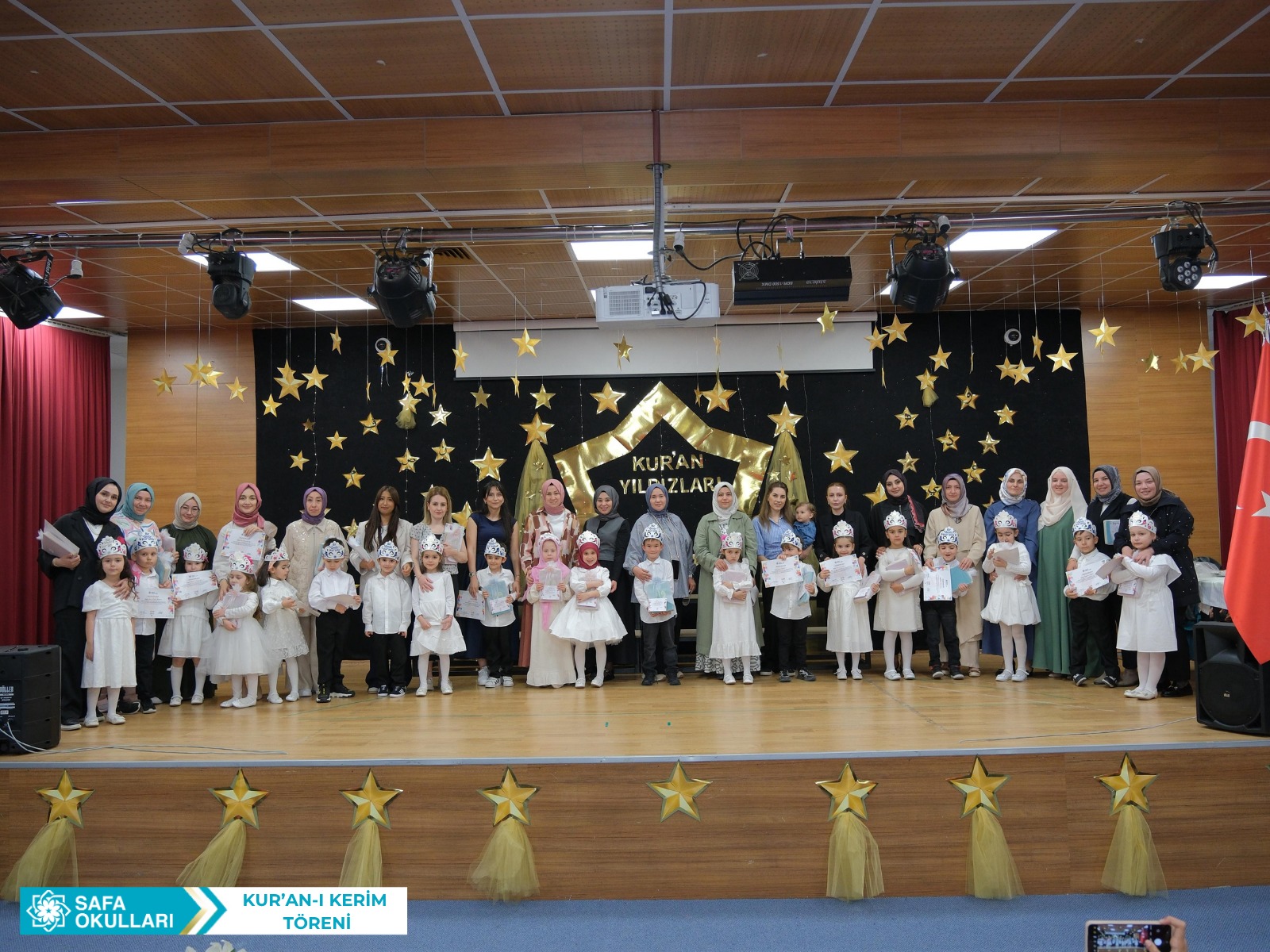 MİNİK KALPLER KUR'AN'LA BULUŞTU