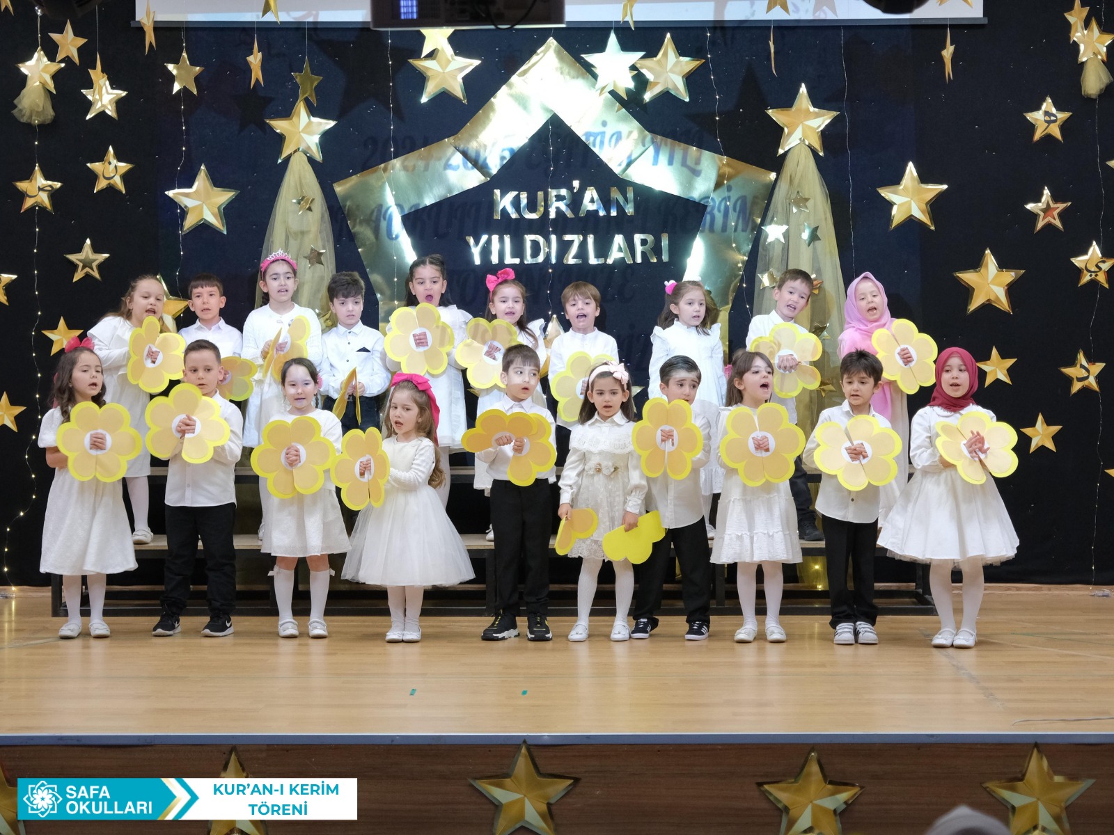 MİNİK KALPLER KUR'AN'LA BULUŞTU