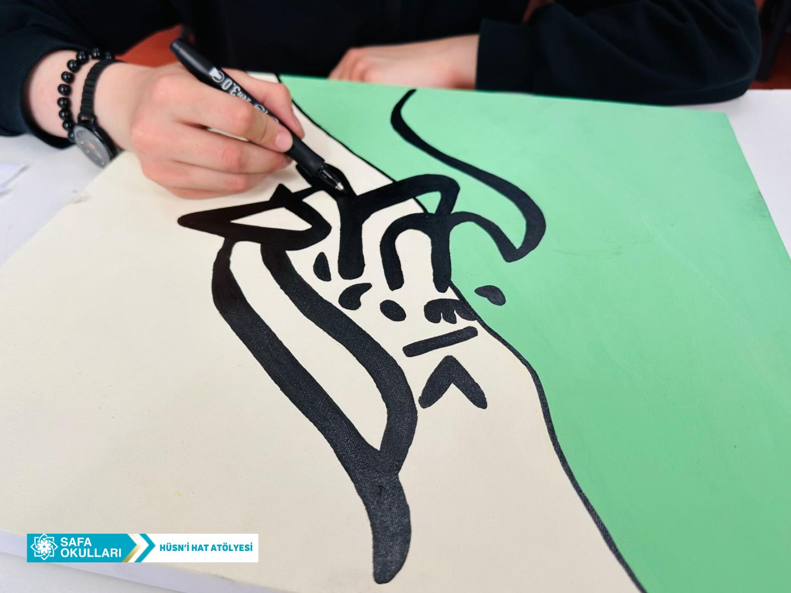 HÜSN'İ HAT ATÖLYESİ