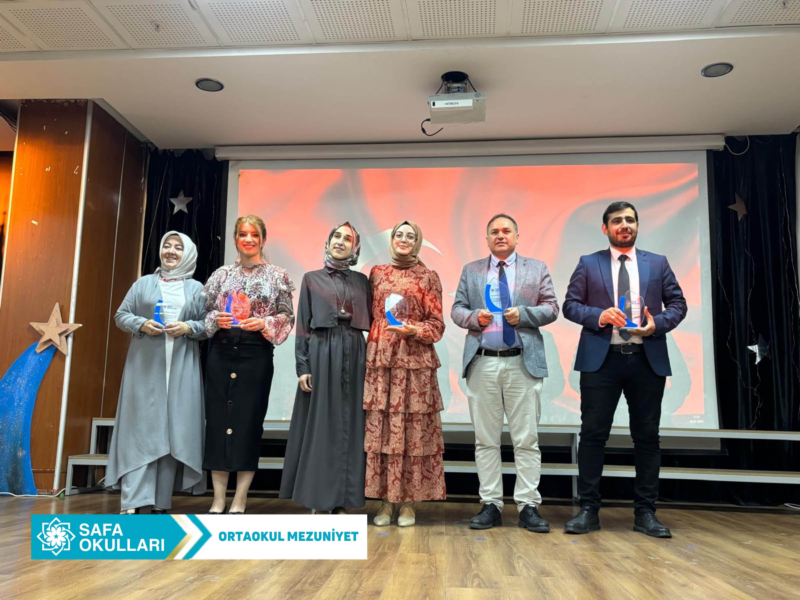 ÇUKURAMBAR SAFA ORTAOKULU’NDA MEZUNİYET GURURU