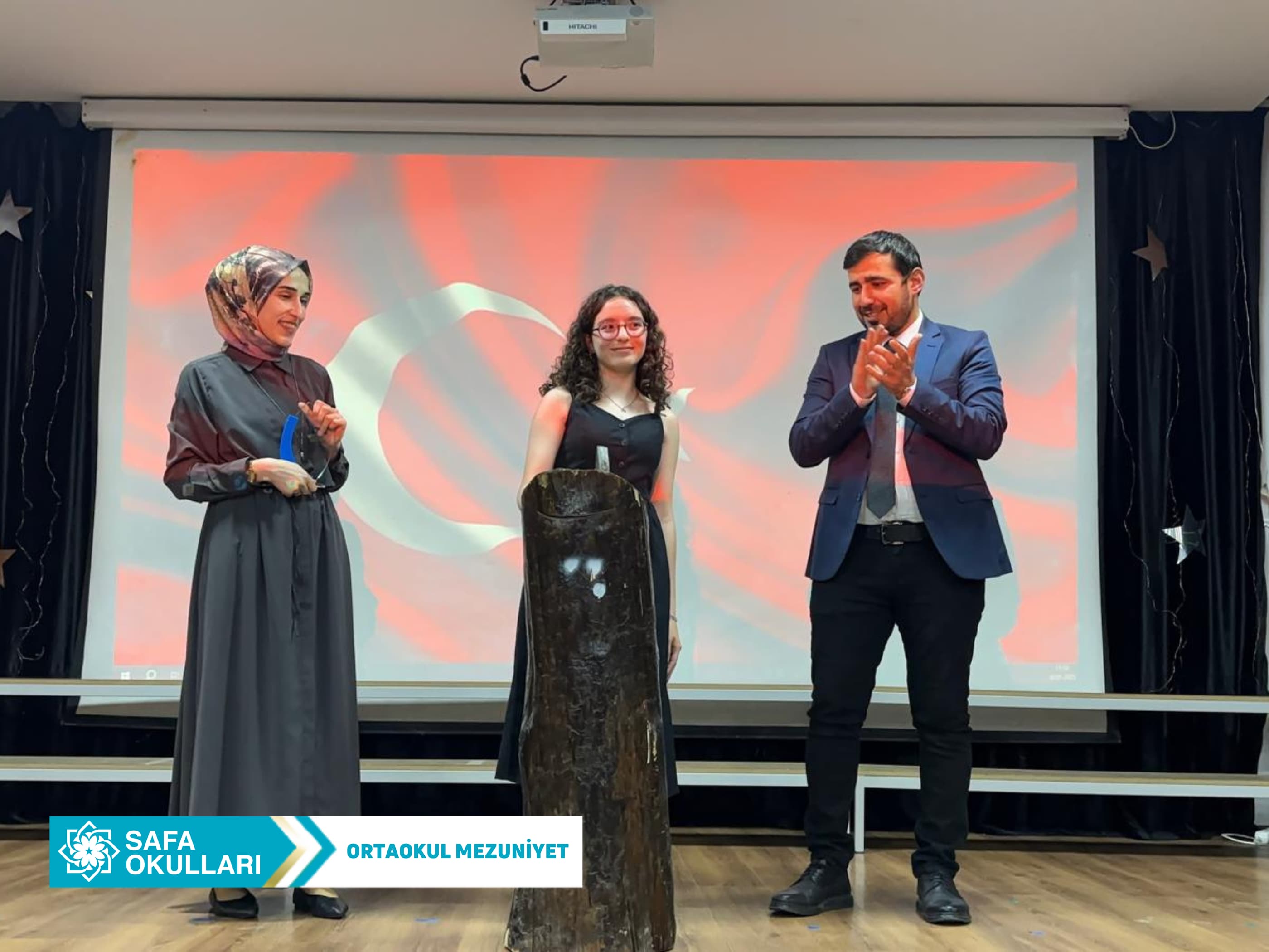 ÇUKURAMBAR SAFA ORTAOKULU’NDA MEZUNİYET GURURU