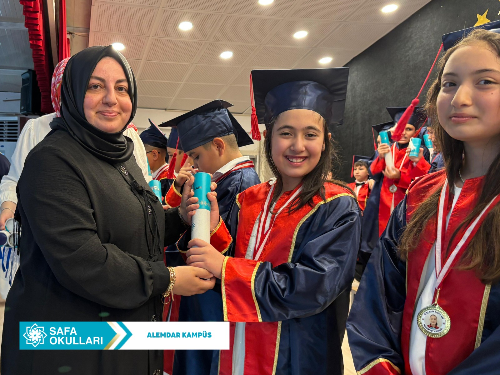 TEBRİKLER MİNİK MEZUNLAR