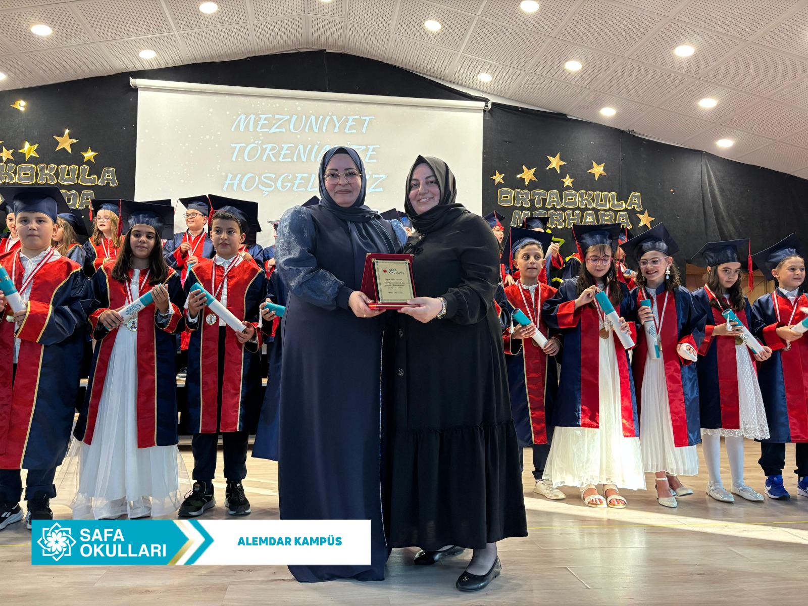 TEBRİKLER MİNİK MEZUNLAR