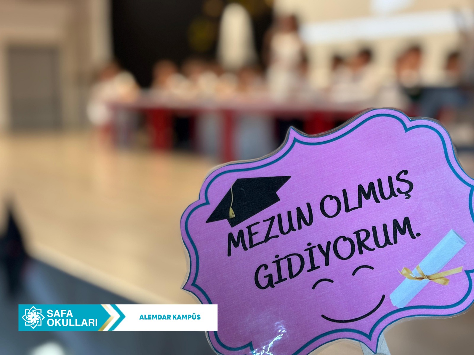 TEBRİKLER MİNİK MEZUNLAR