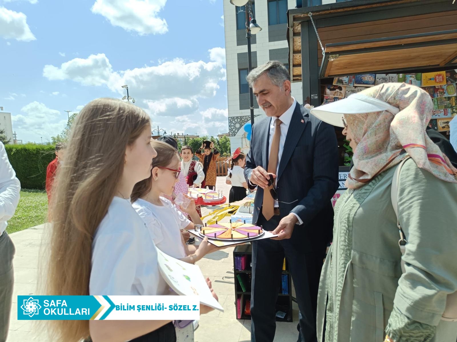 BİLİM ŞENLİĞİNDE SÖZEL ZÜMRE RUZGÂRI