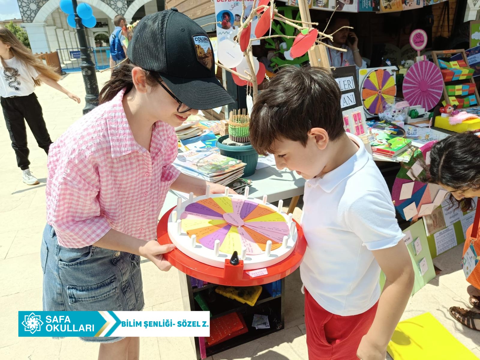 BİLİM ŞENLİĞİNDE SÖZEL ZÜMRE RUZGÂRI