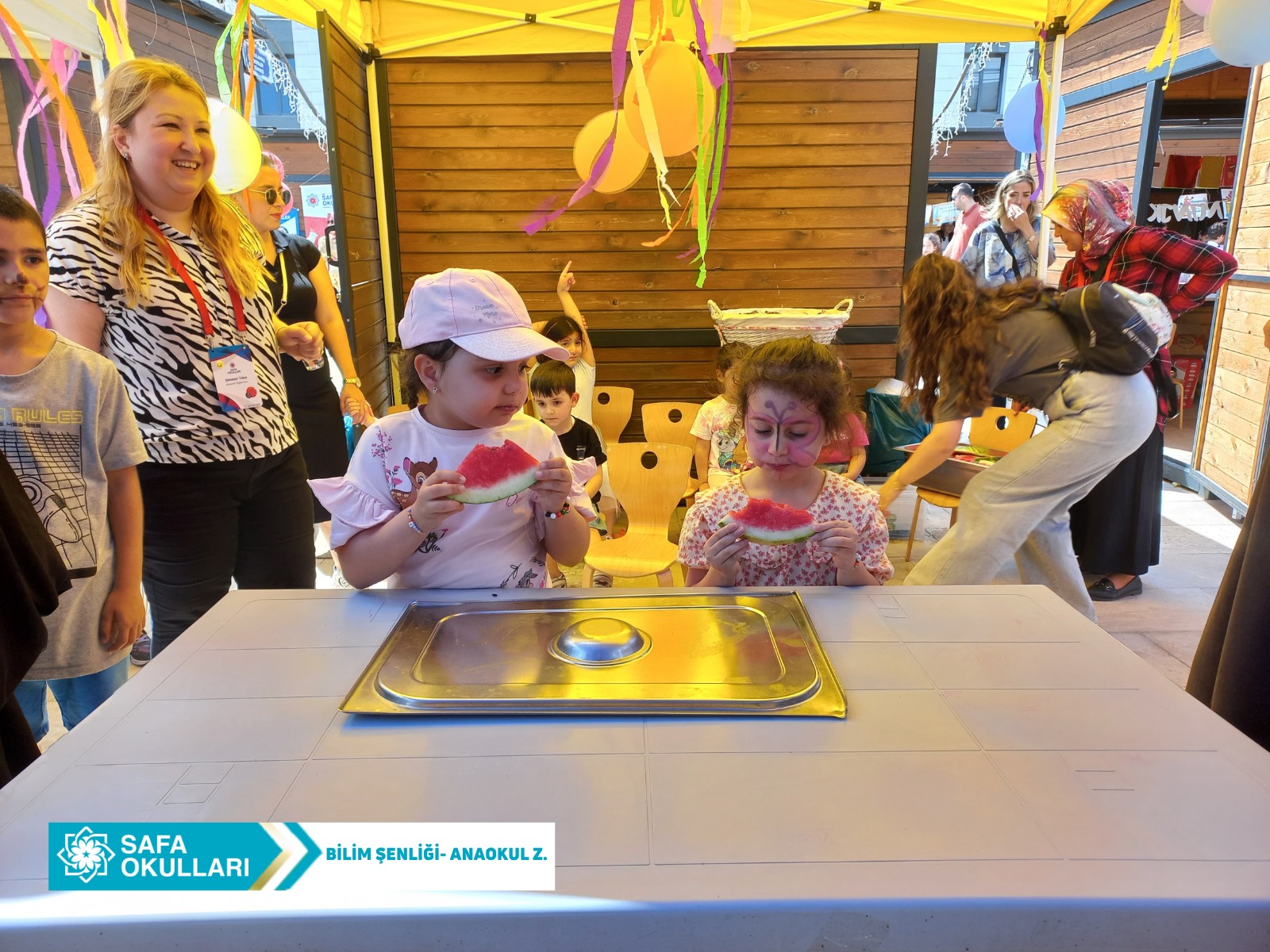 BİLİM ŞENLİĞİNDE ANAOKULU ZÜMRESİ