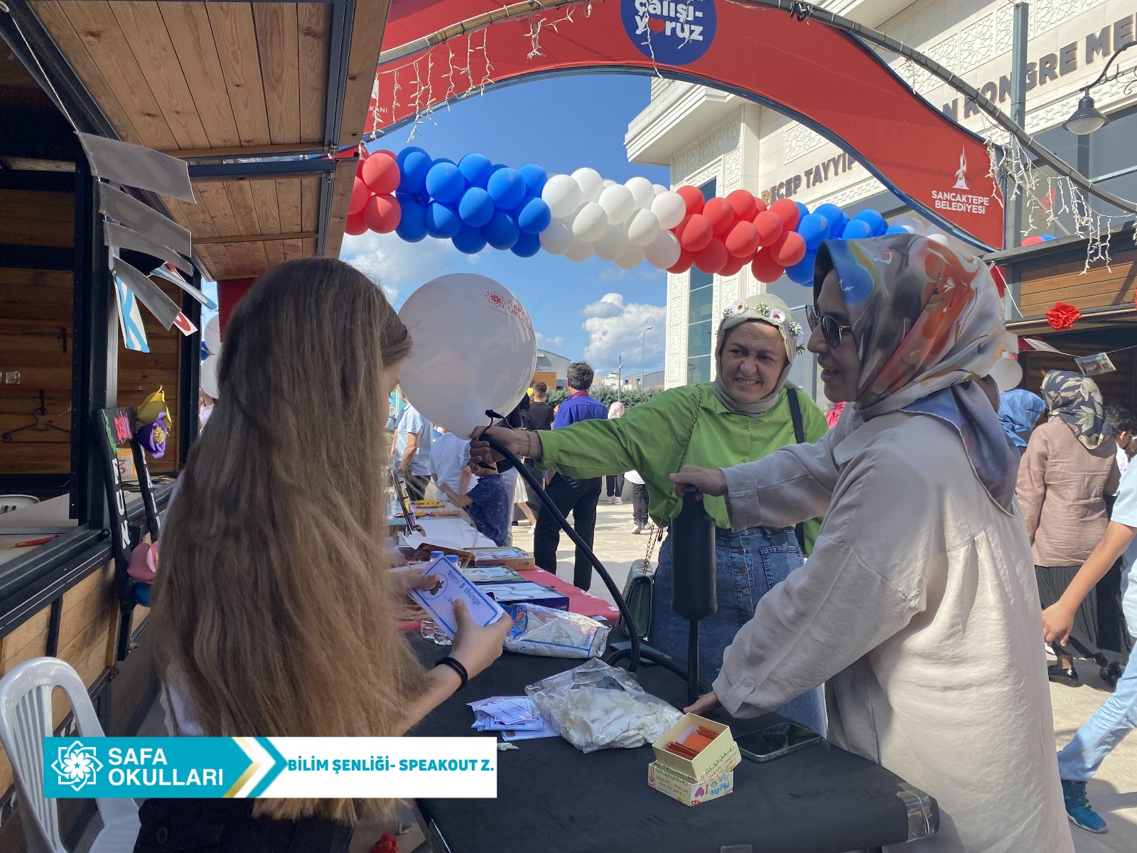 BİLİM ŞENLİĞİNDE SPEAKOUT ZÜMRESİ