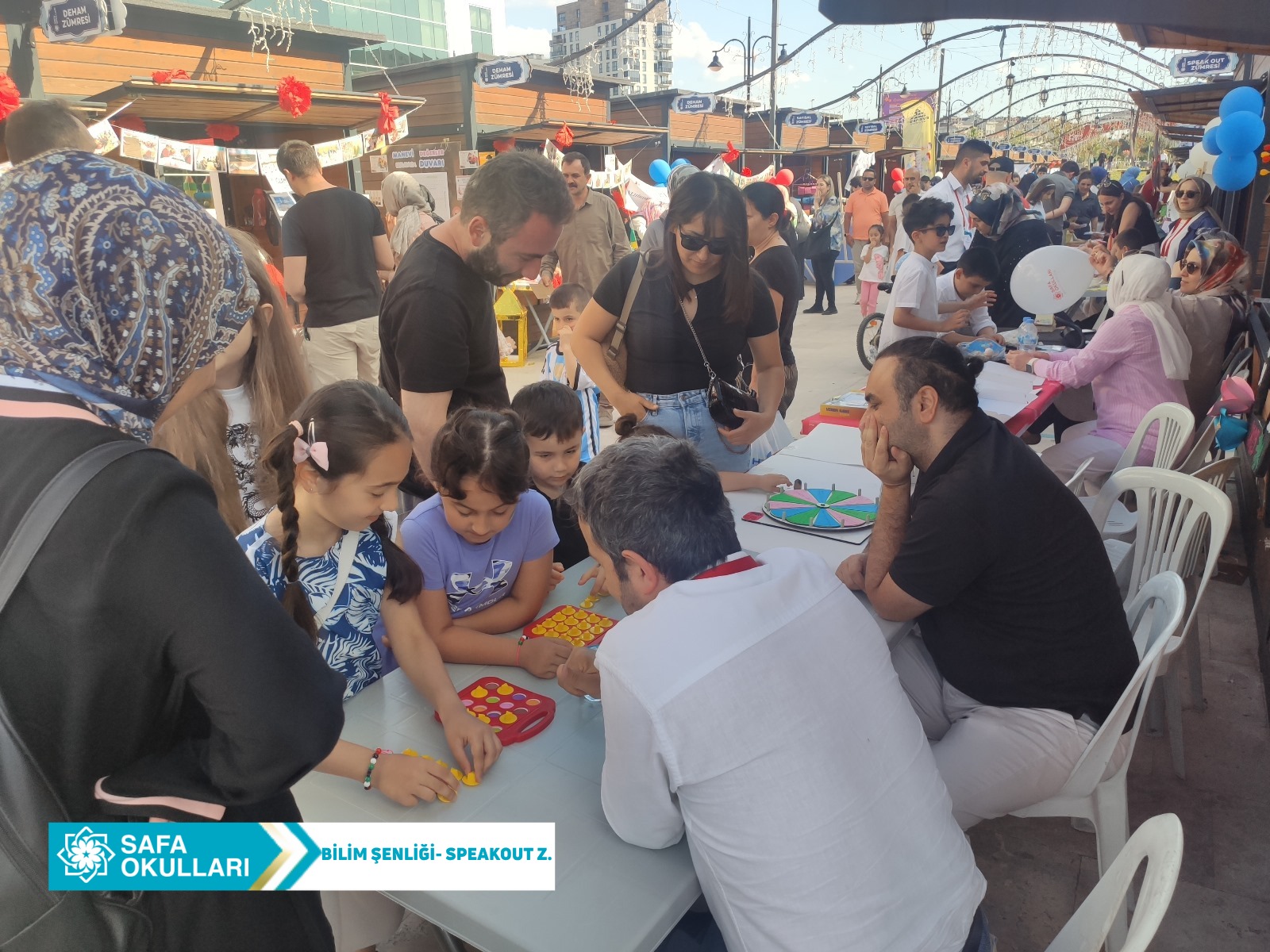 BİLİM ŞENLİĞİNDE SPEAKOUT ZÜMRESİ