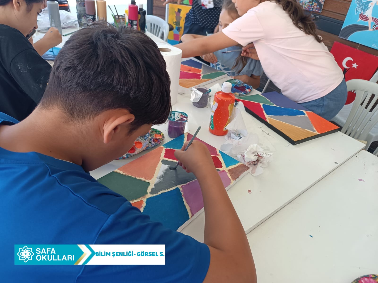 BİLİM ŞENLİĞİNDE GÖRSEL SANATLAR ZÜMRESİ