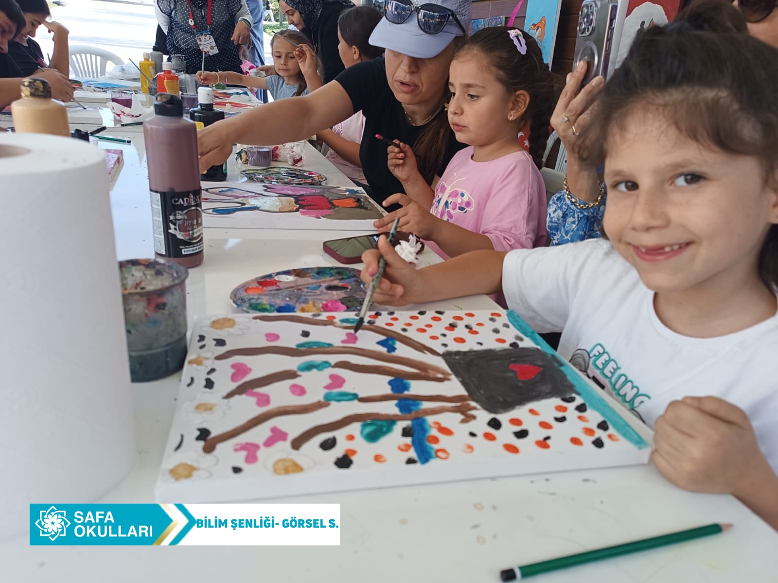 BİLİM ŞENLİĞİNDE GÖRSEL SANATLAR ZÜMRESİ