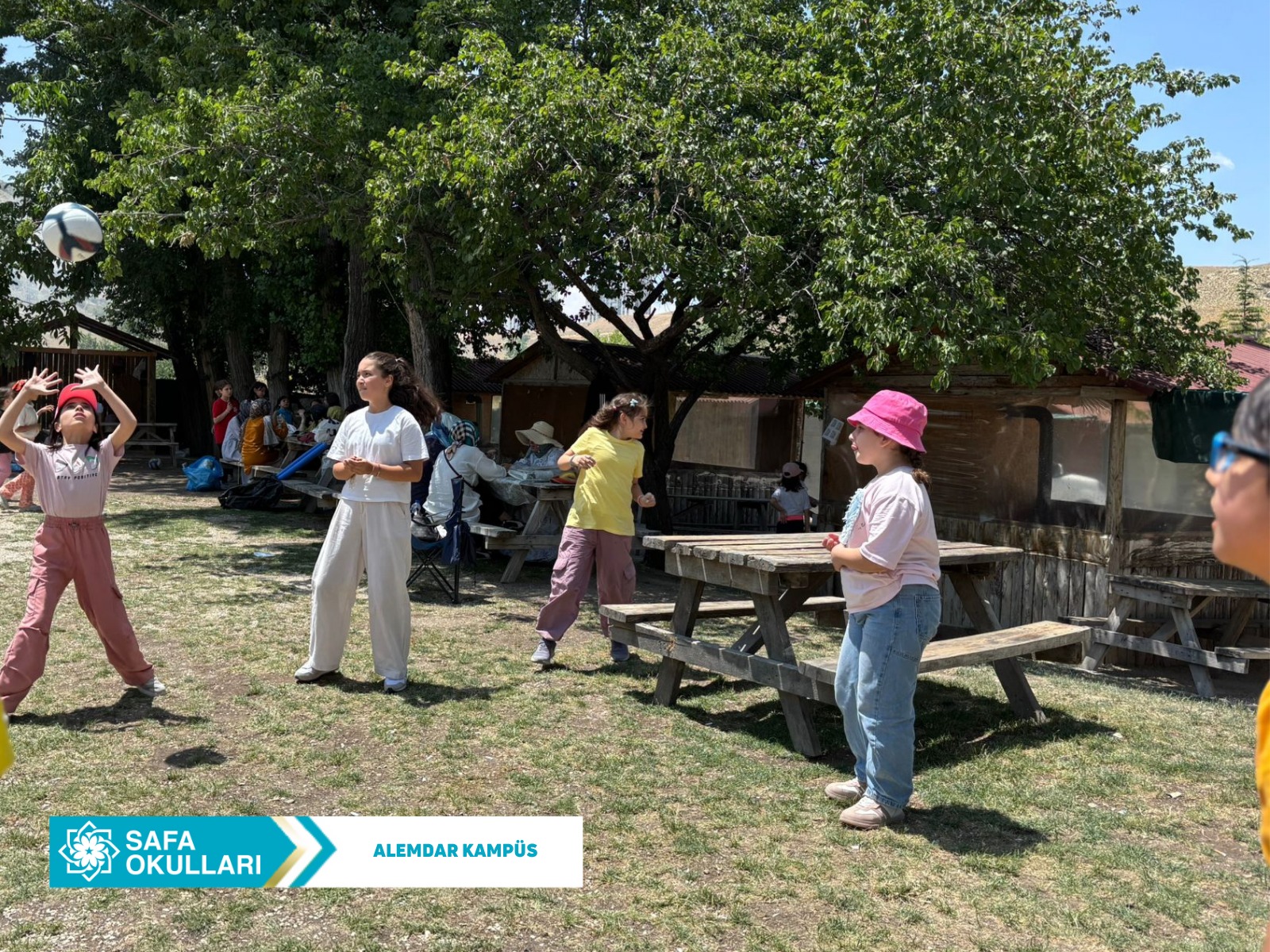 PİKNİK COŞKUSUYLA DOLU BİR GÜN