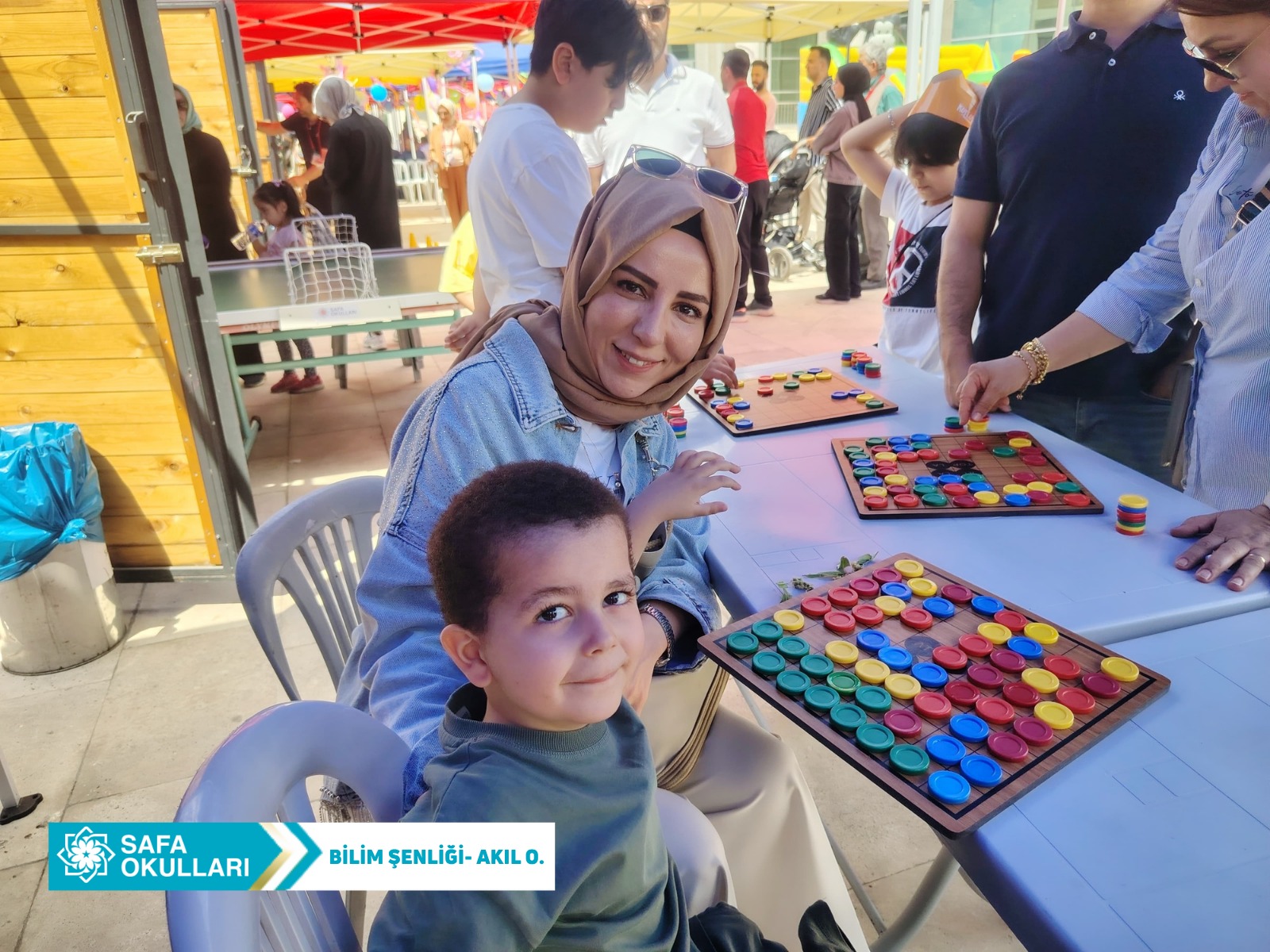 BİLİM ŞENLİĞİNDE AKIL OYUNLARI