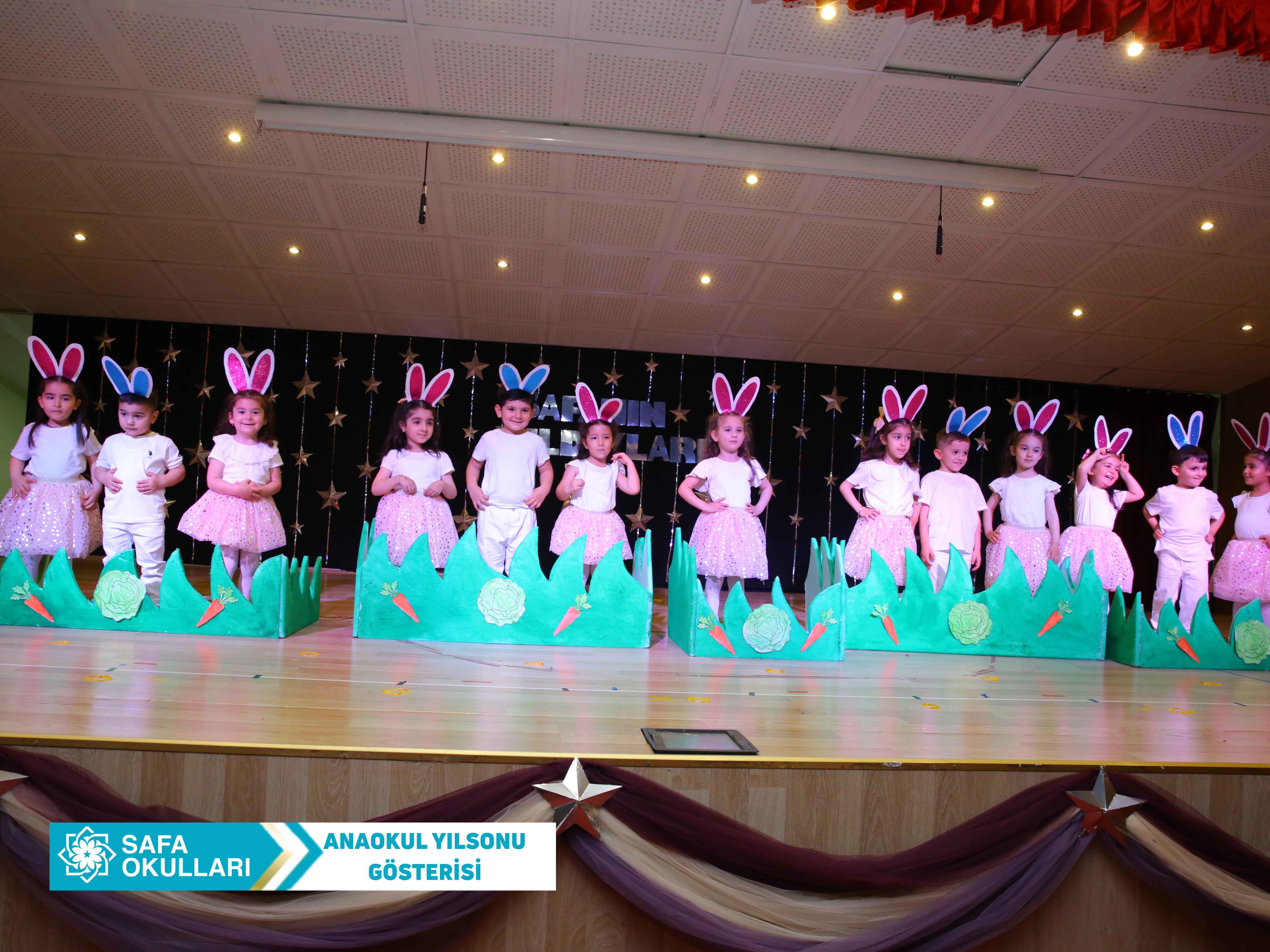 MİNİK KALPLERDEN BÜYÜK GÖSTERİ