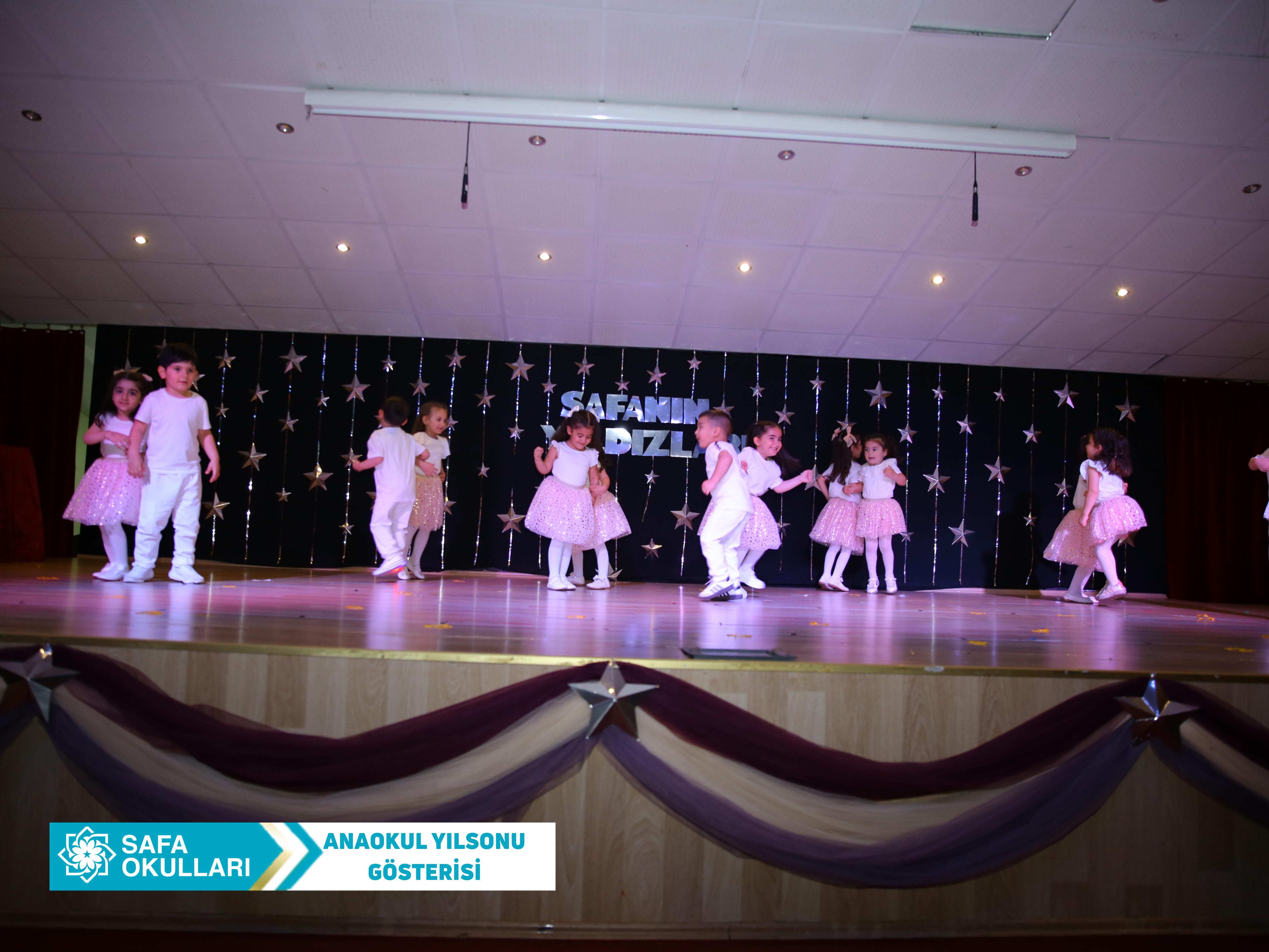 MİNİK KALPLERDEN BÜYÜK GÖSTERİ