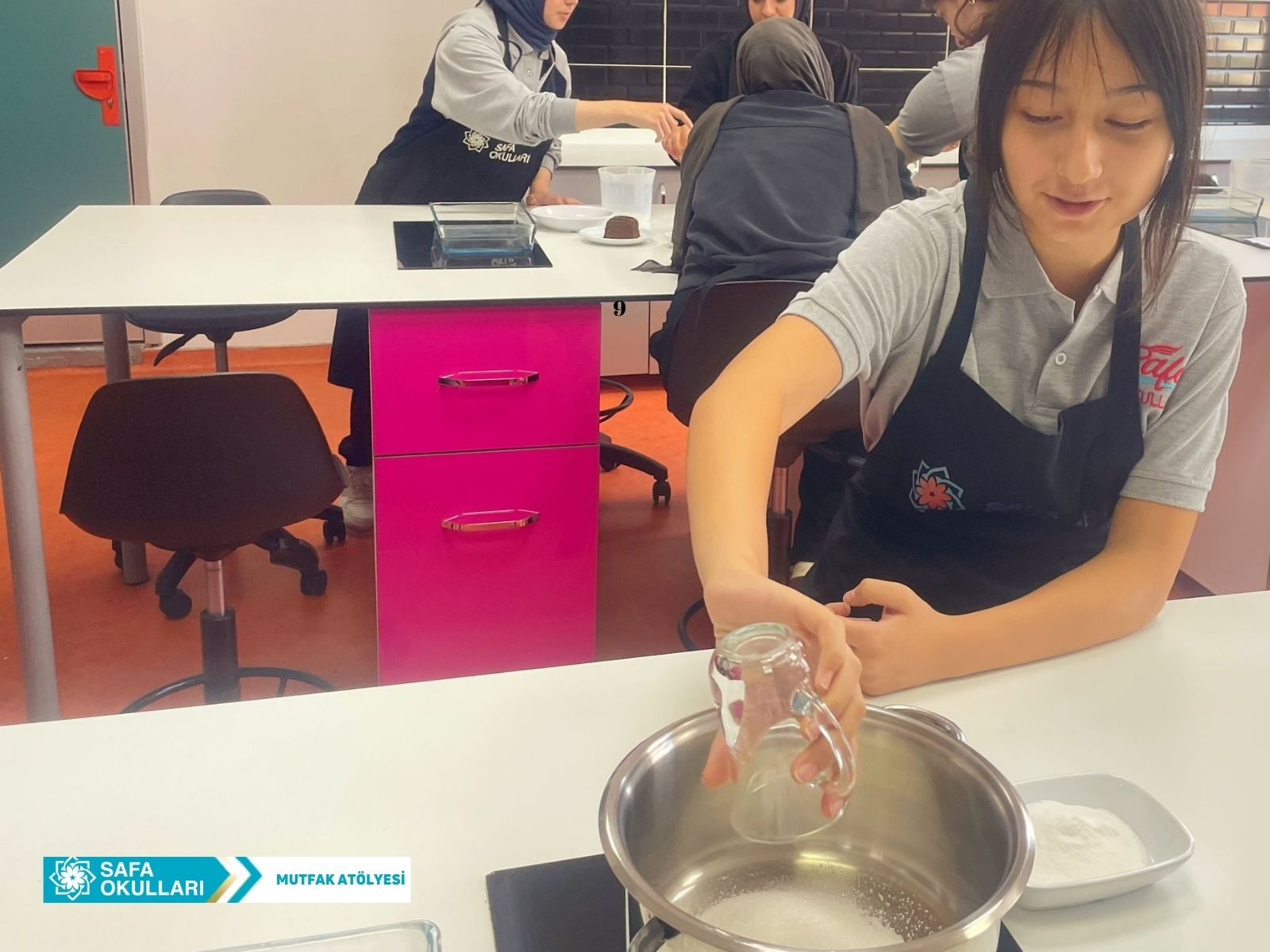 MUTFAK ATÖLYEMİZDE LEZZET VE KURALLAR BİR ARADA