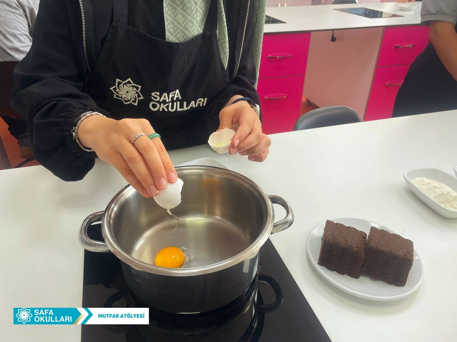 MUTFAK ATÖLYEMİZDE LEZZET VE KURALLAR BİR ARADA