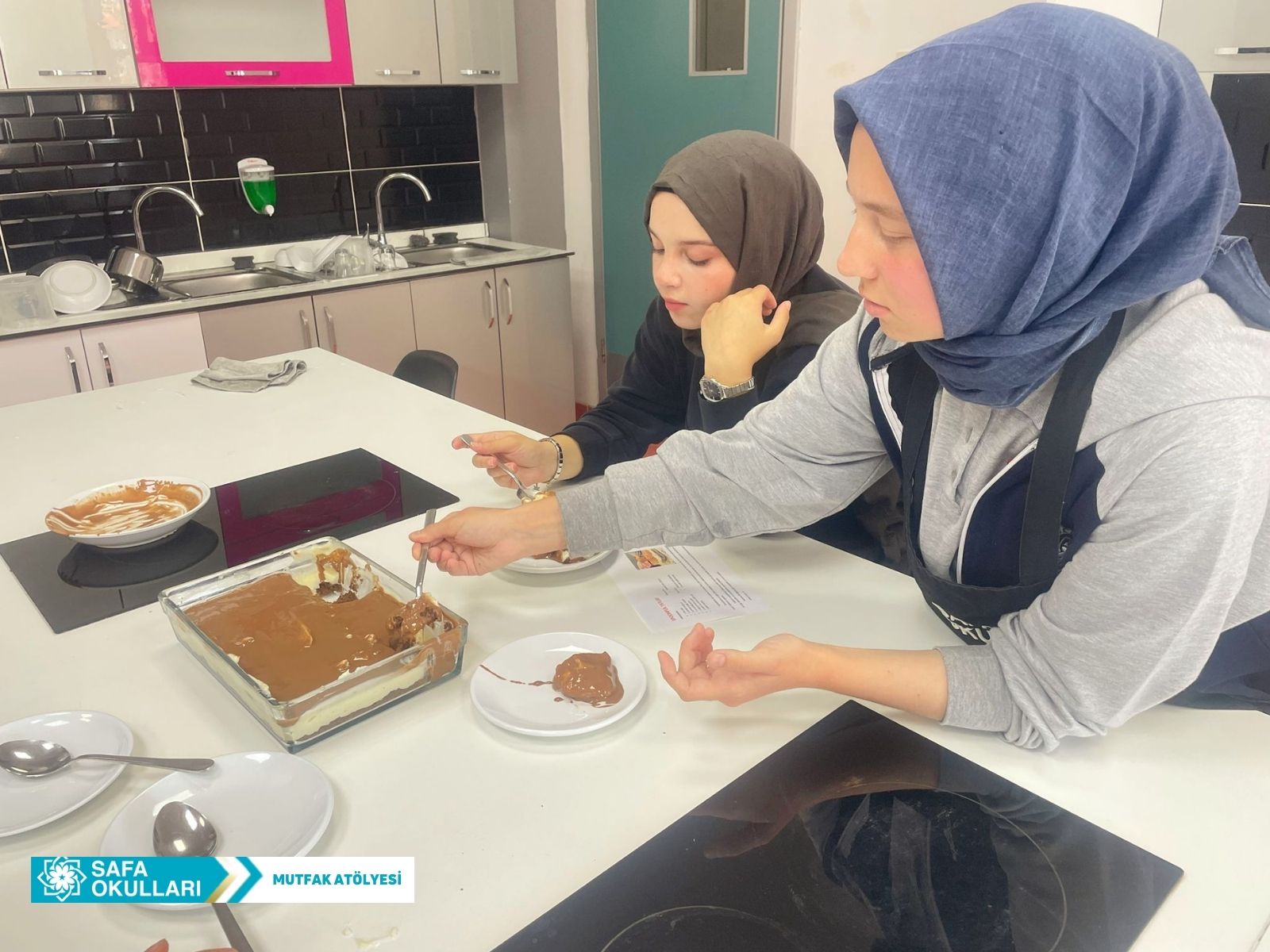 MUTFAK ATÖLYEMİZDE LEZZET VE KURALLAR BİR ARADA