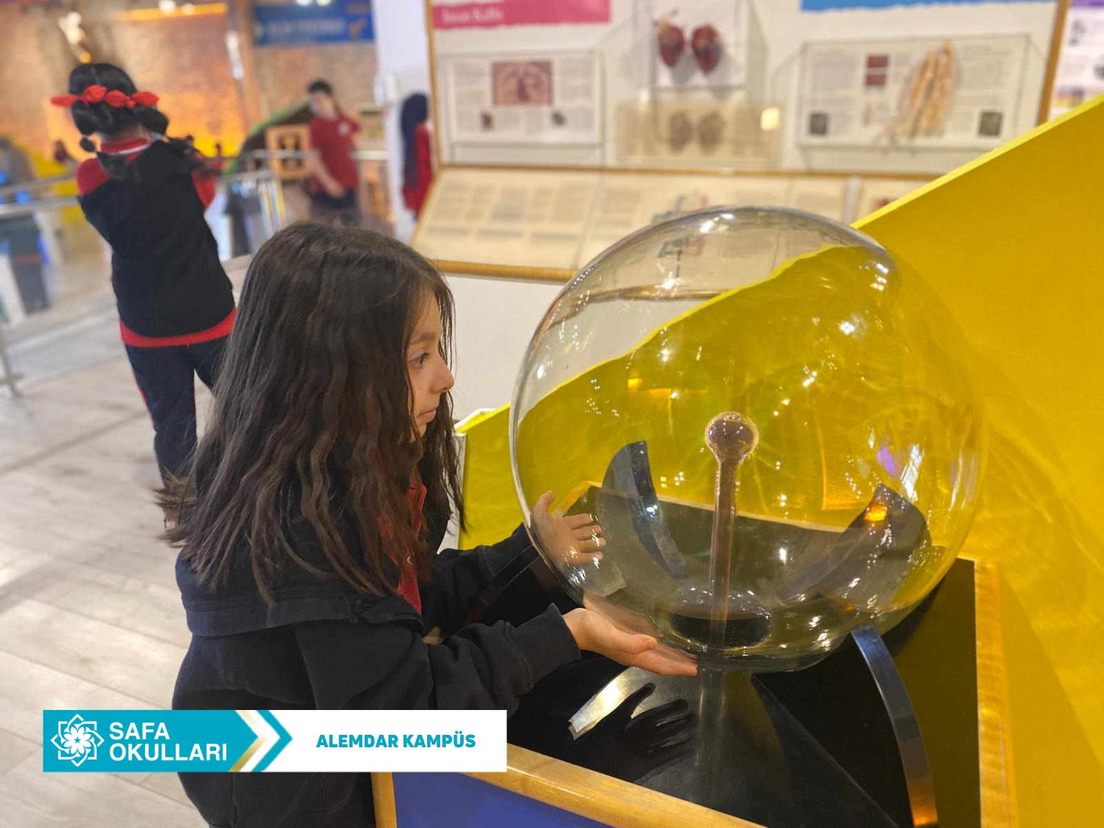 FEZA GÜRSEY BİLİM MERKEZİ