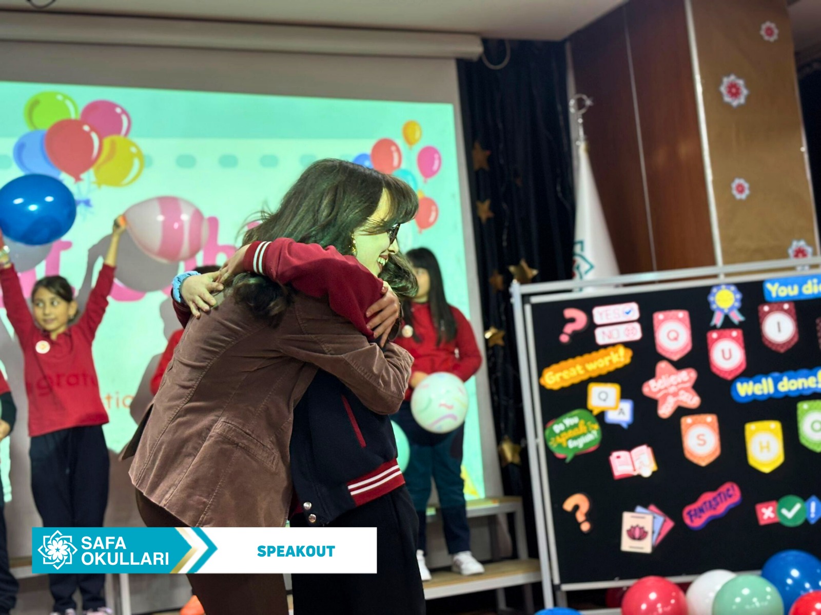 SPEAKER CEREMONY EXCİTEMENT