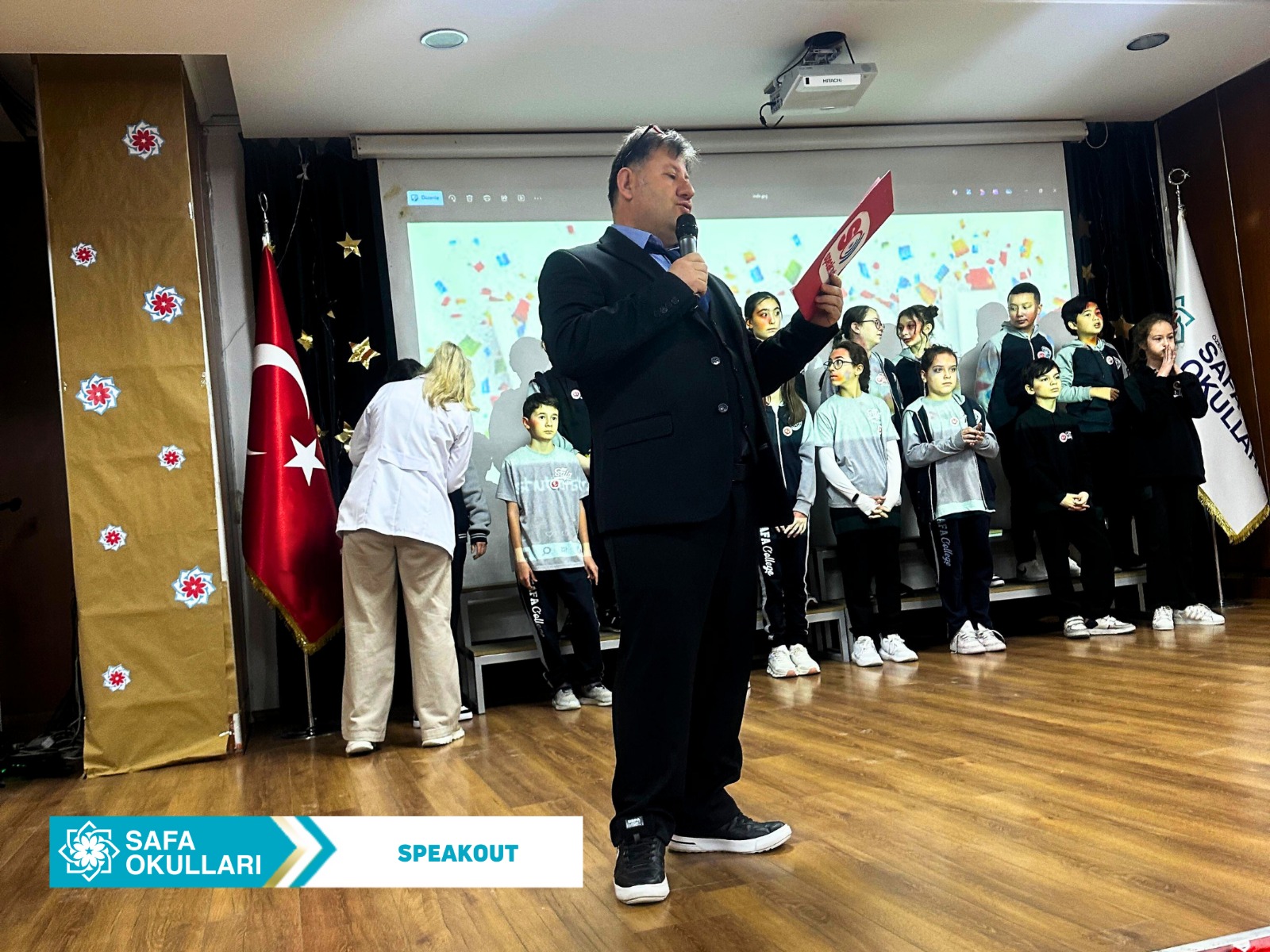 SPEAKER CEREMONY EXCİTEMENT