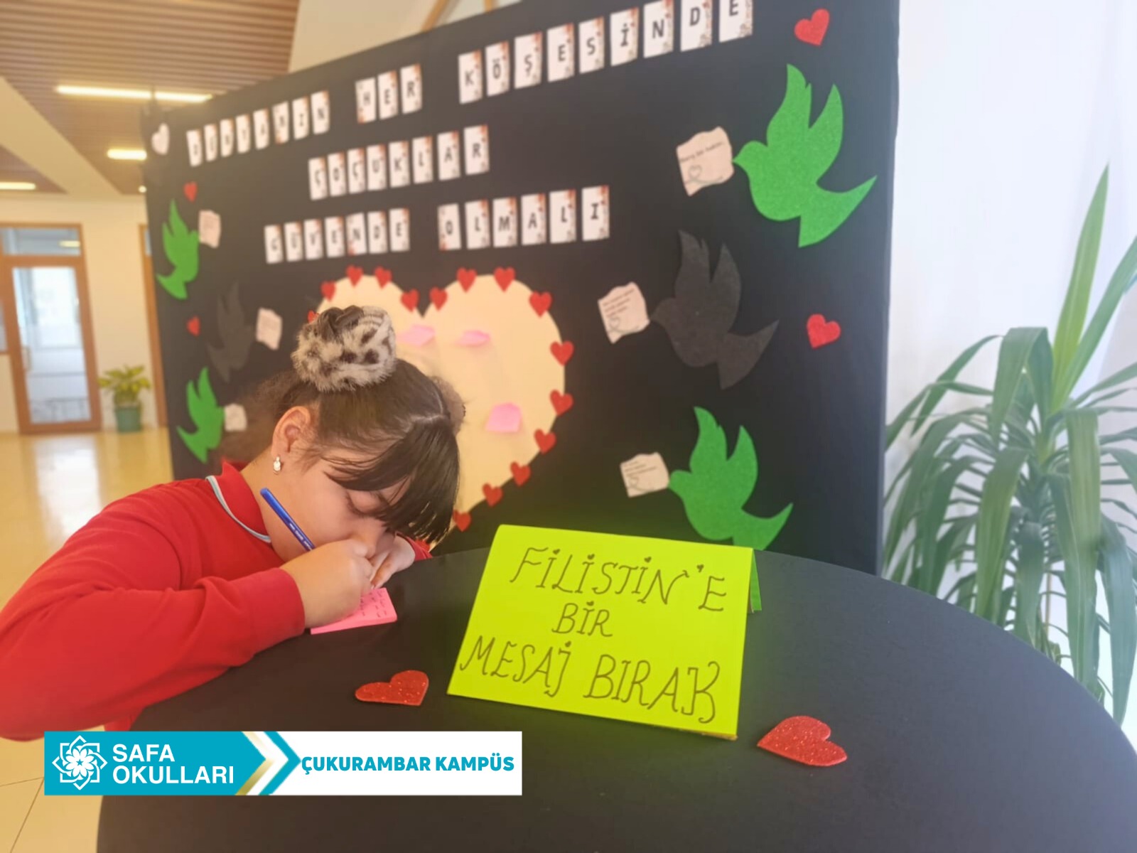 FİLİSTİN'E BİR MESAJ BIRAK