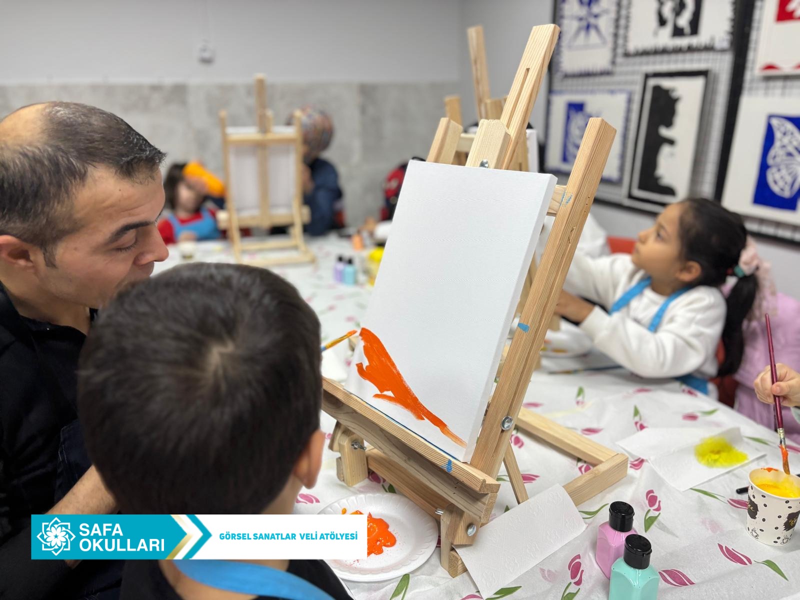 GÖRSEL SANATLAR VELİ ATÖLYESİ