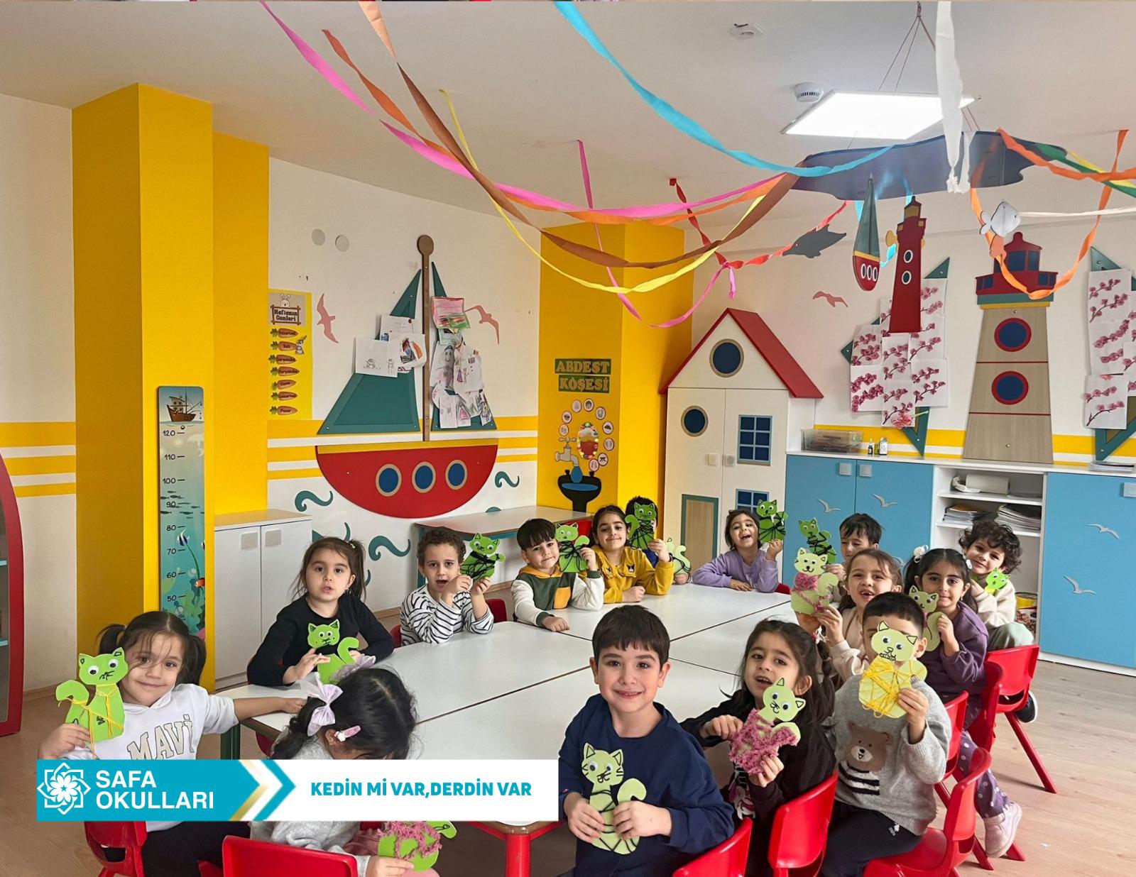 Kedin Mi Var, Derdin Var