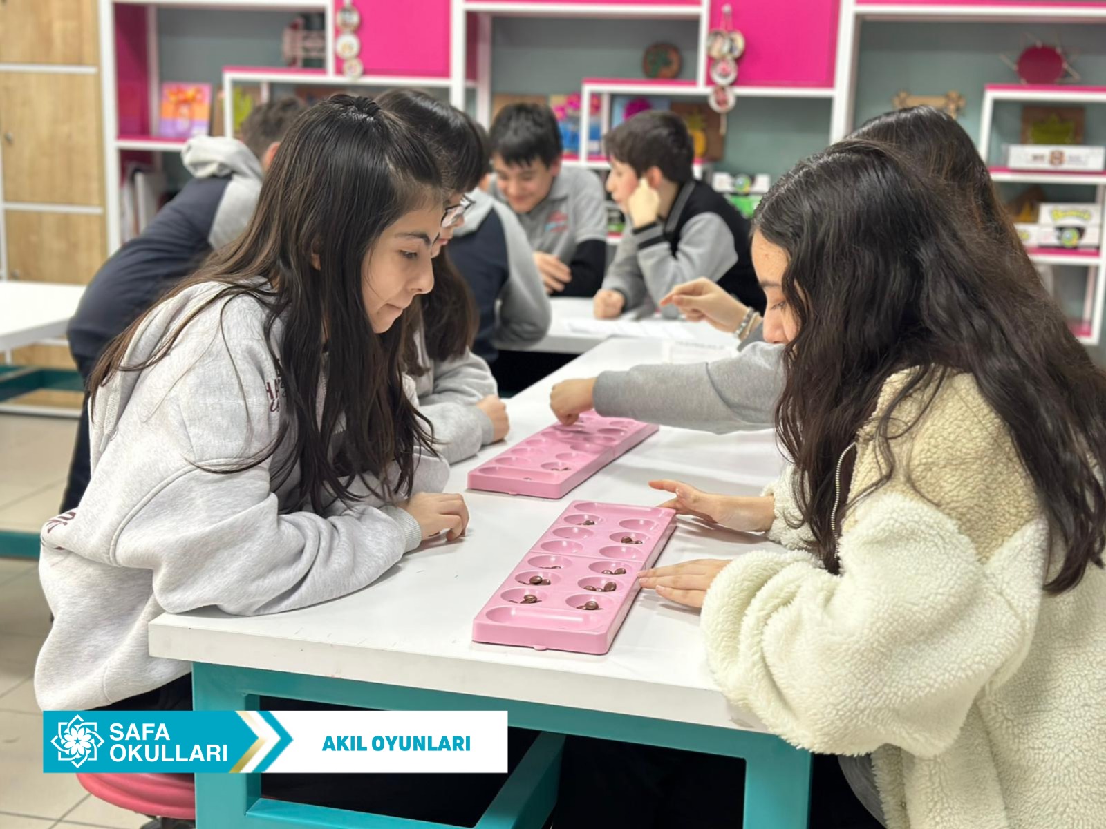 AKIL OYUNLARI ATÖLYESİ