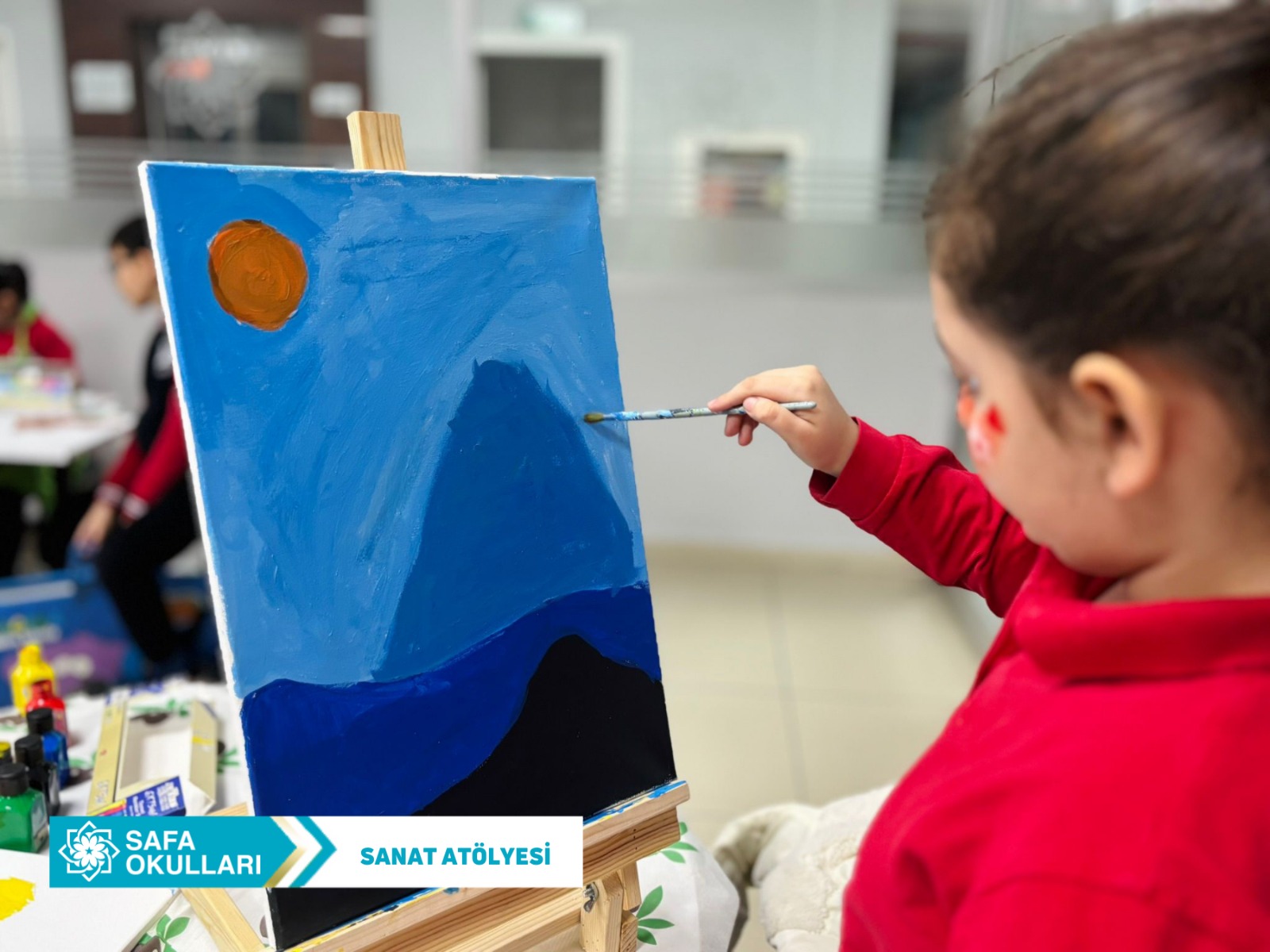 SANAT ATÖLYESİNDE DERİNLİK VE DAYANIŞMA