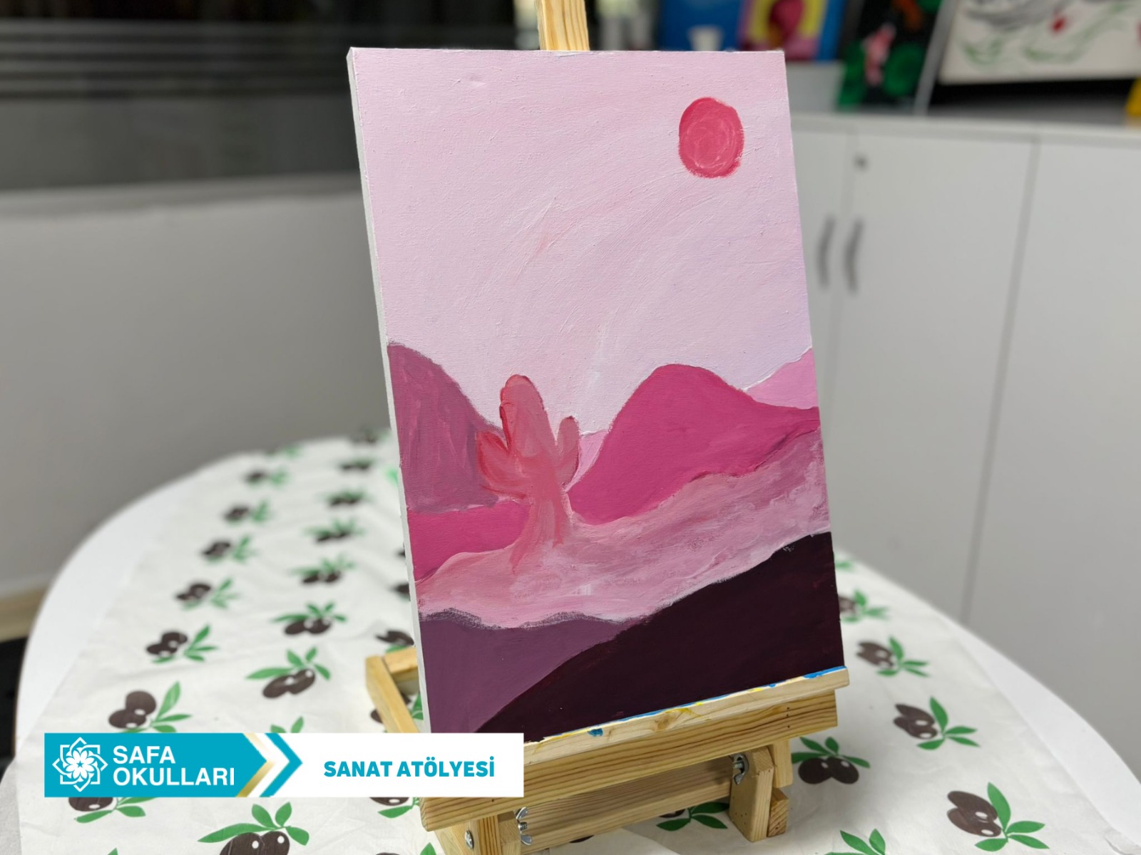 SANAT ATÖLYESİNDE DERİNLİK VE DAYANIŞMA