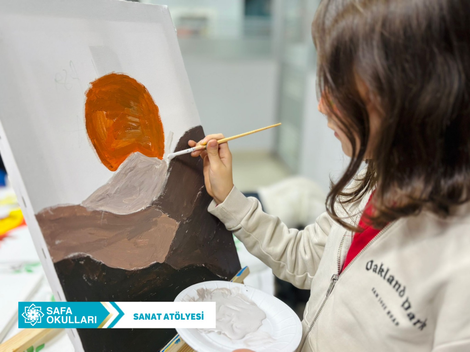 SANAT ATÖLYESİNDE DERİNLİK VE DAYANIŞMA