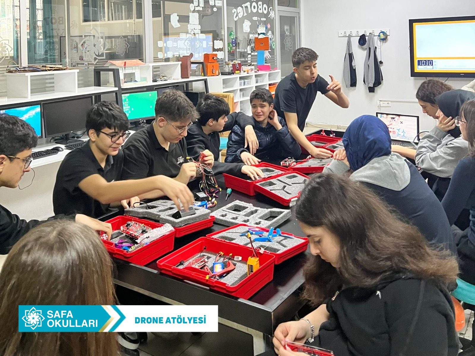 DRONE ATÖLYESİNDE NELER OLUYOR