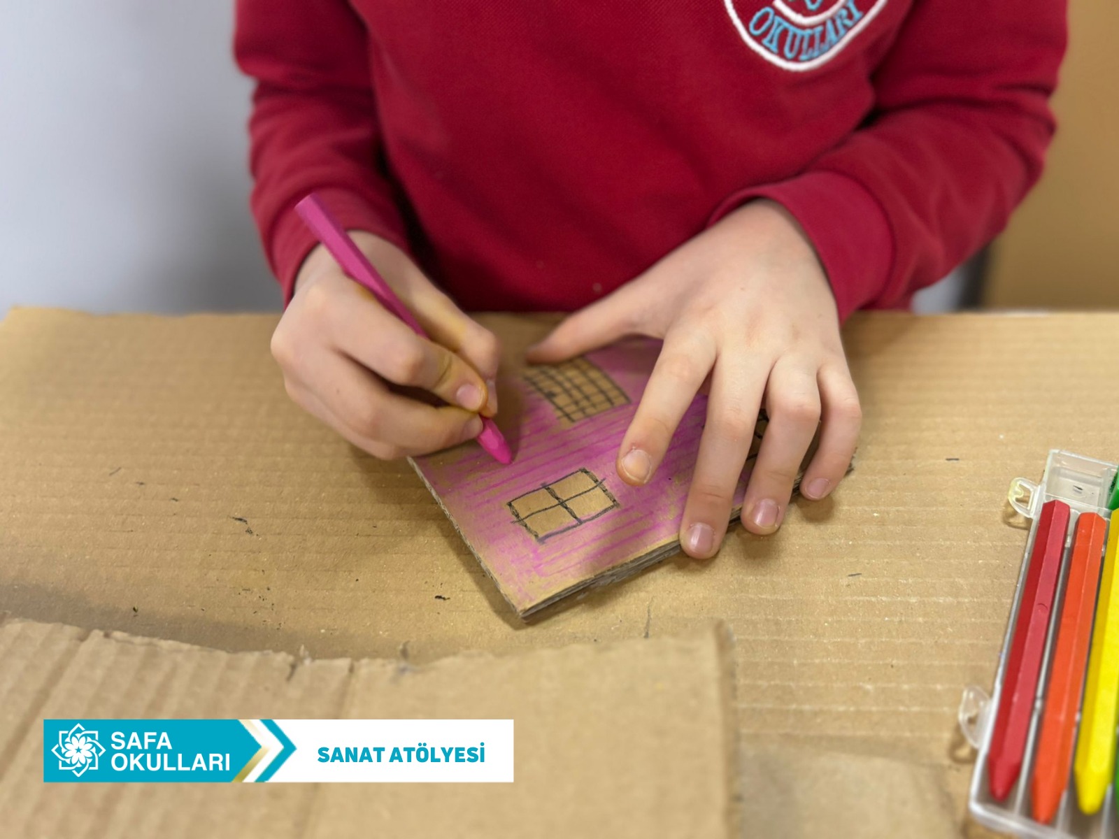 HEYALDEN TASARIMA: MİNYATÜR EVLER ATÖLYESİ