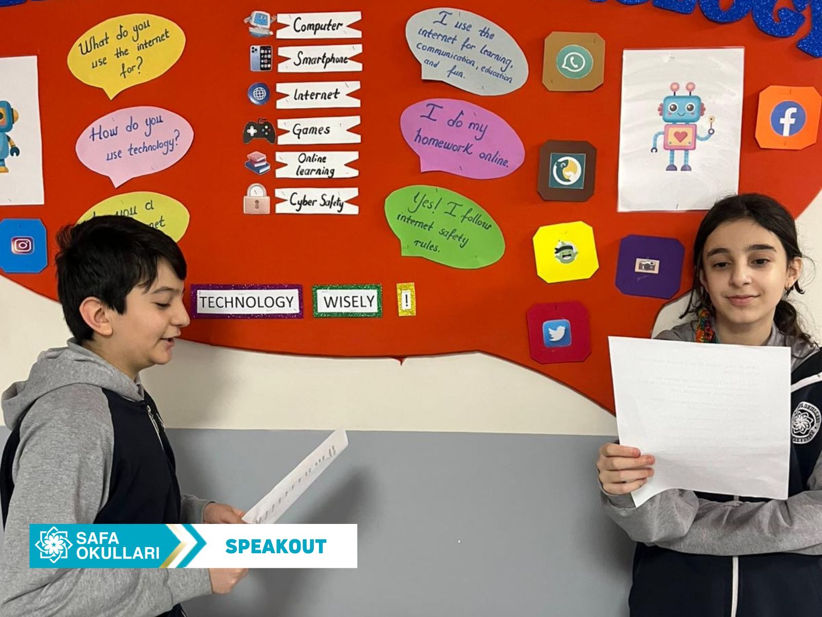 SPEAKOUT’TA TEKNOLOJİ VE İLETİŞİM