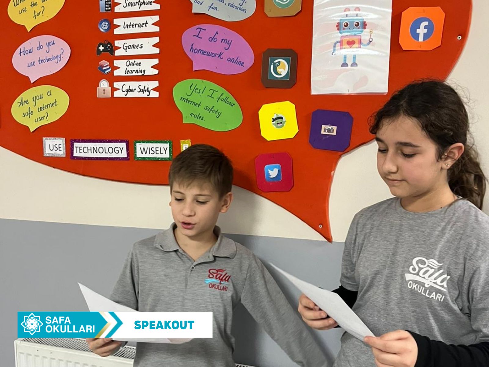 SPEAKOUT’TA TEKNOLOJİ VE İLETİŞİM