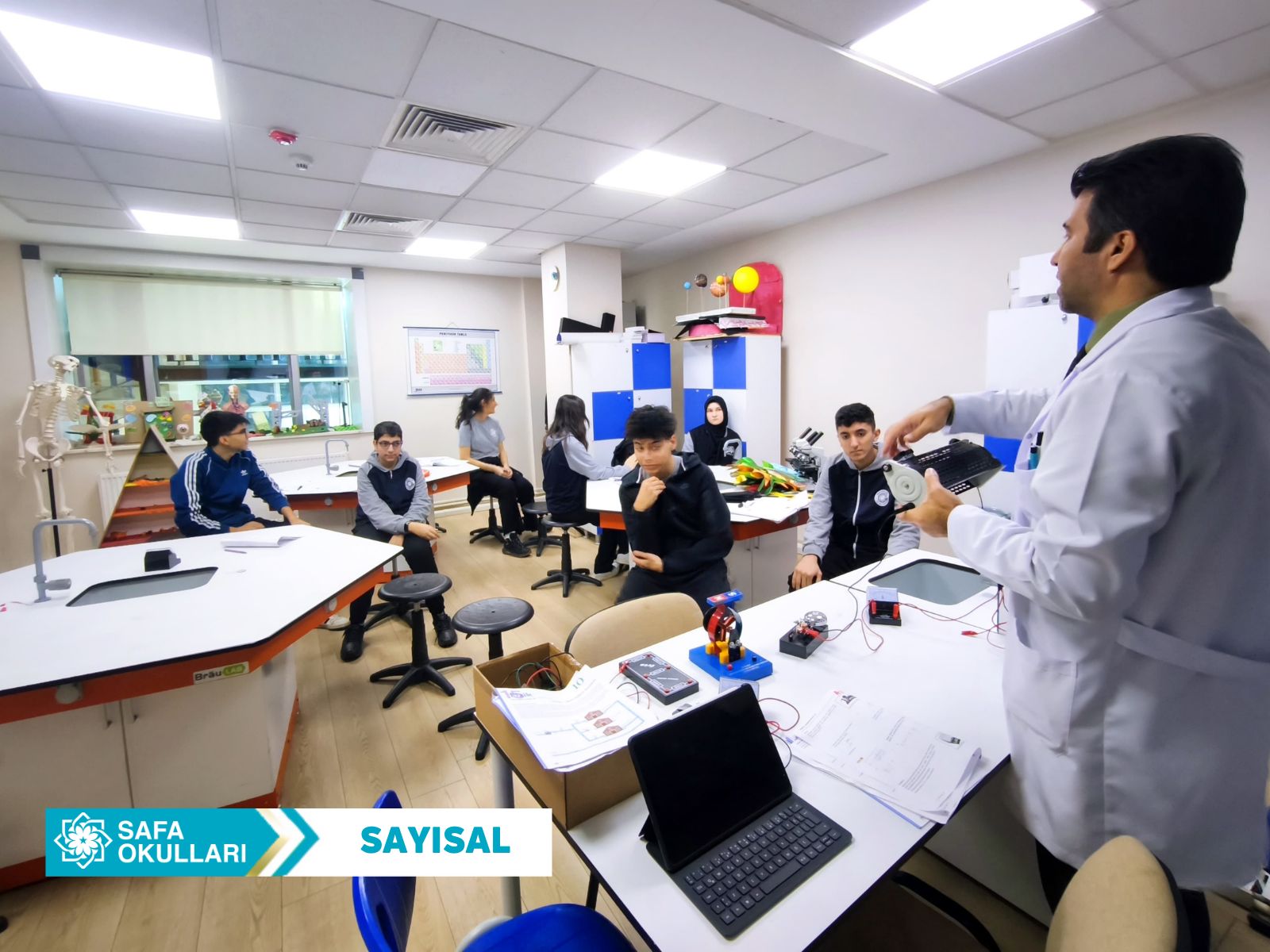 FEN LABORATUVARINDA ELEKTRİĞİN KEŞFİ 