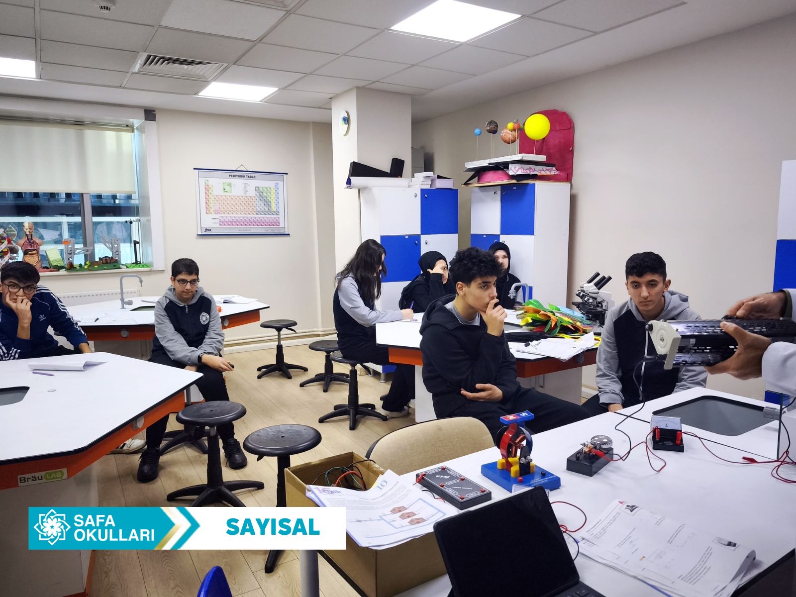 FEN LABORATUVARINDA ELEKTRİĞİN KEŞFİ 