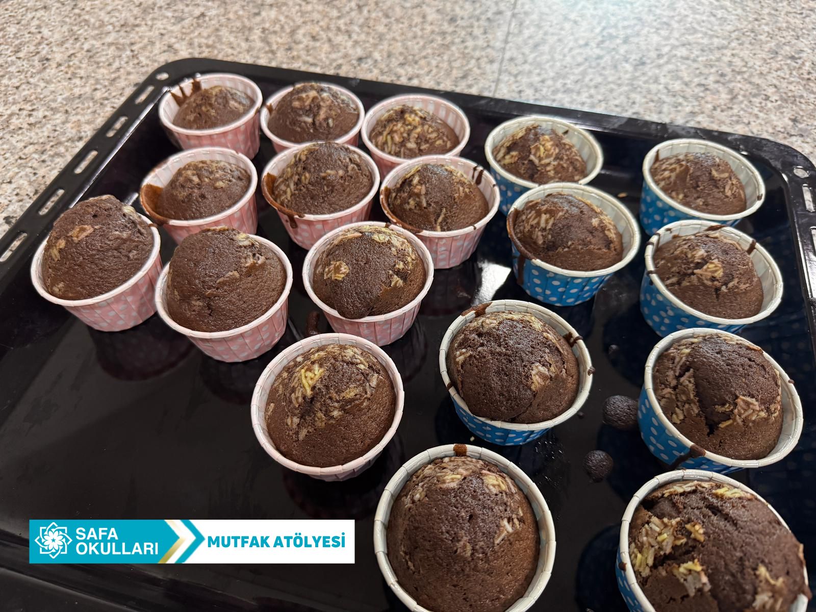 MİNİK ŞEFLER MUTFAKTA