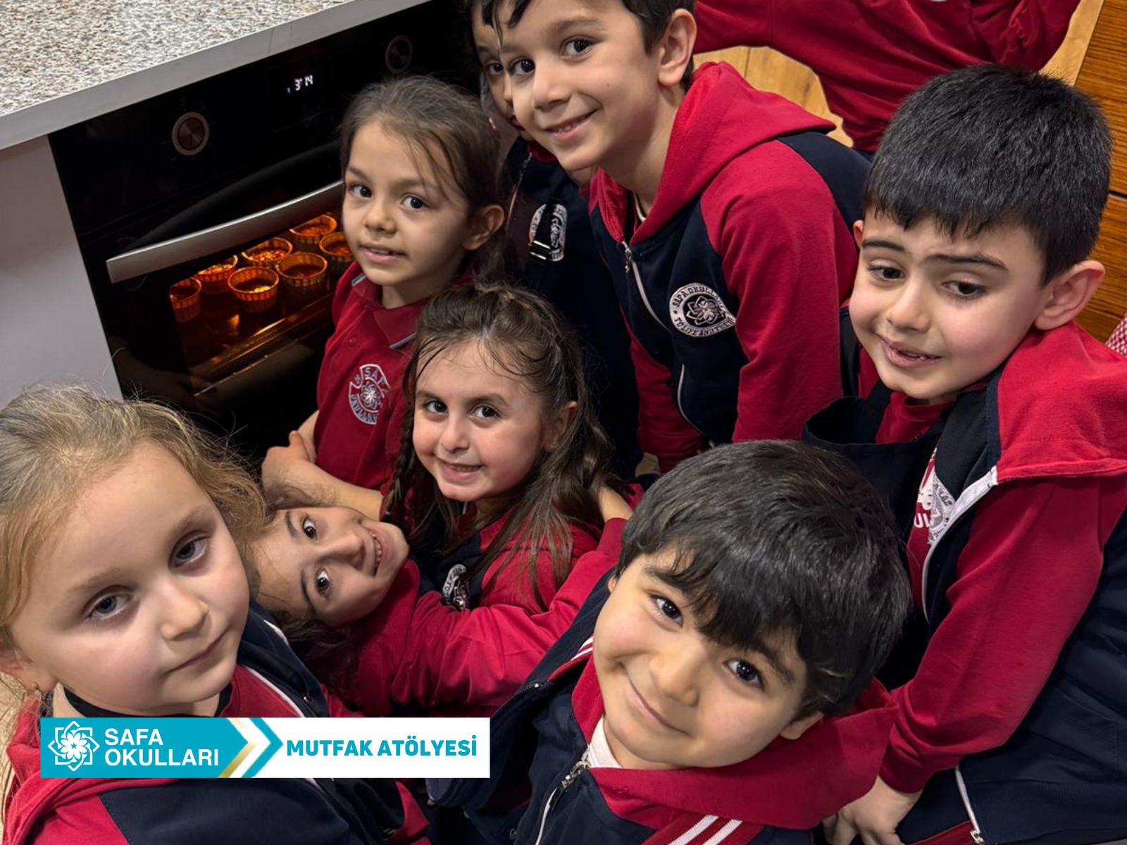 MİNİK ŞEFLER MUTFAKTA