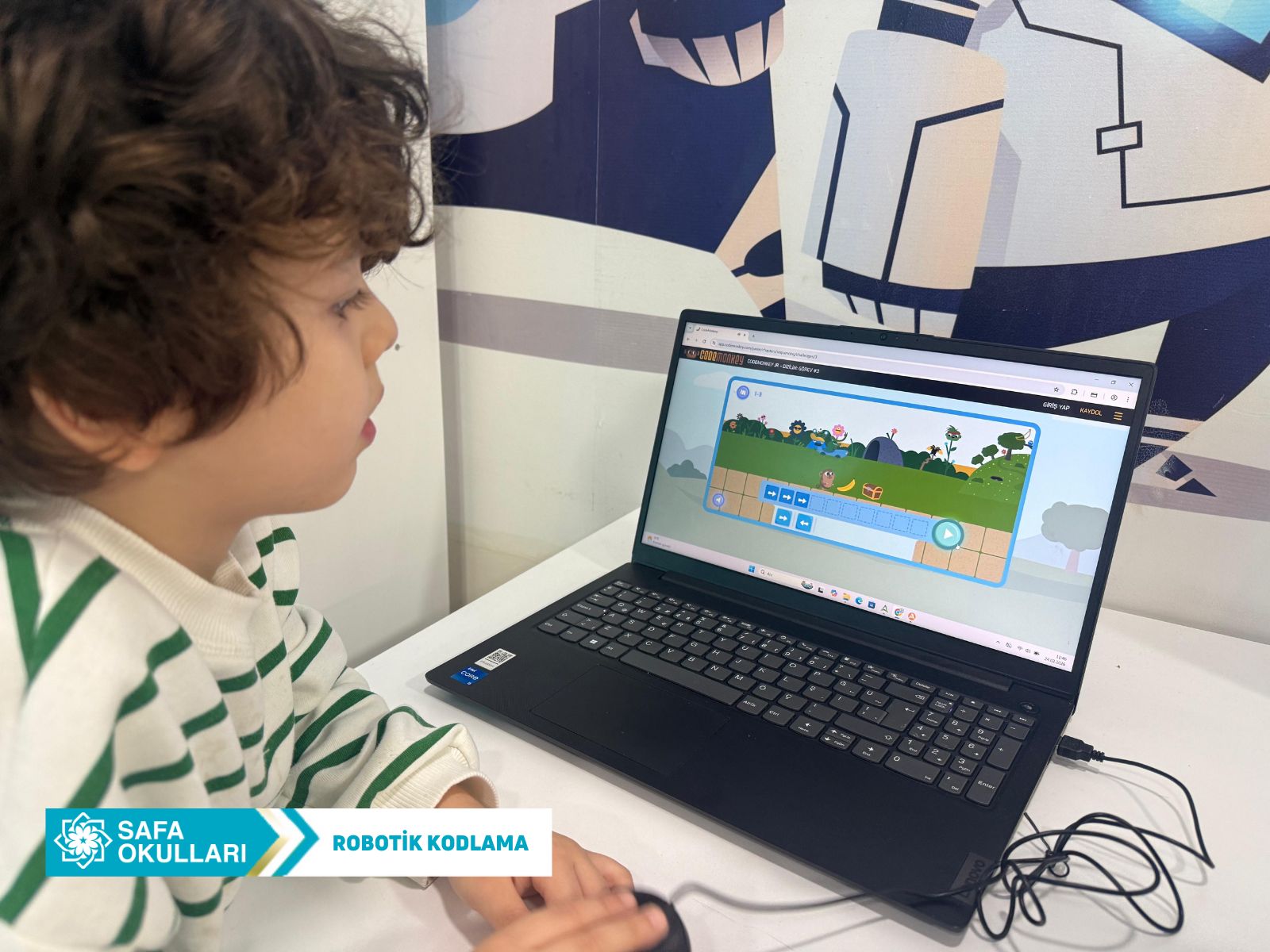 ROBATİK KODLAMA DERSLERİMİZDEN KARELER