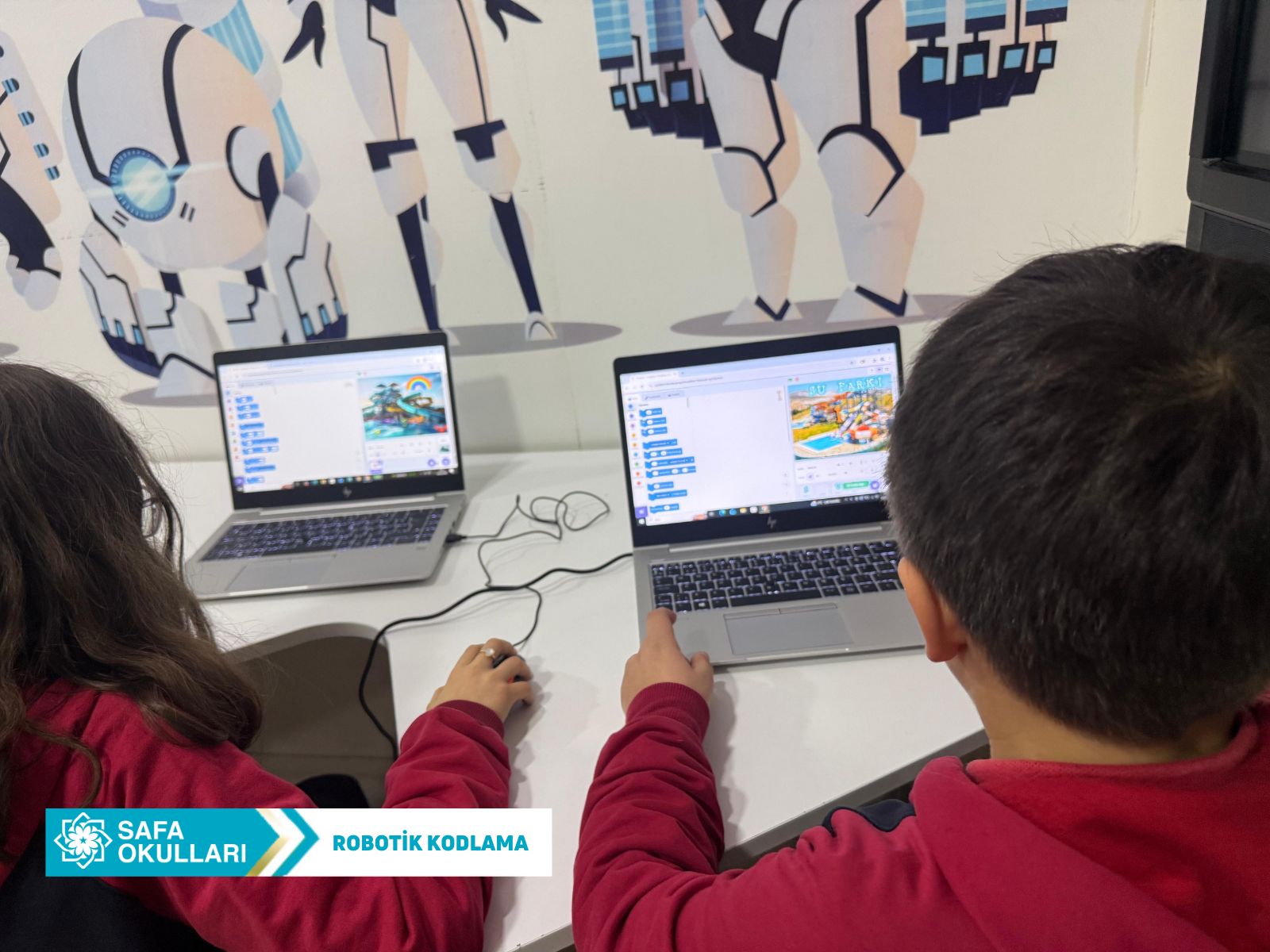 ROBATİK KODLAMA DERSLERİMİZDEN KARELER