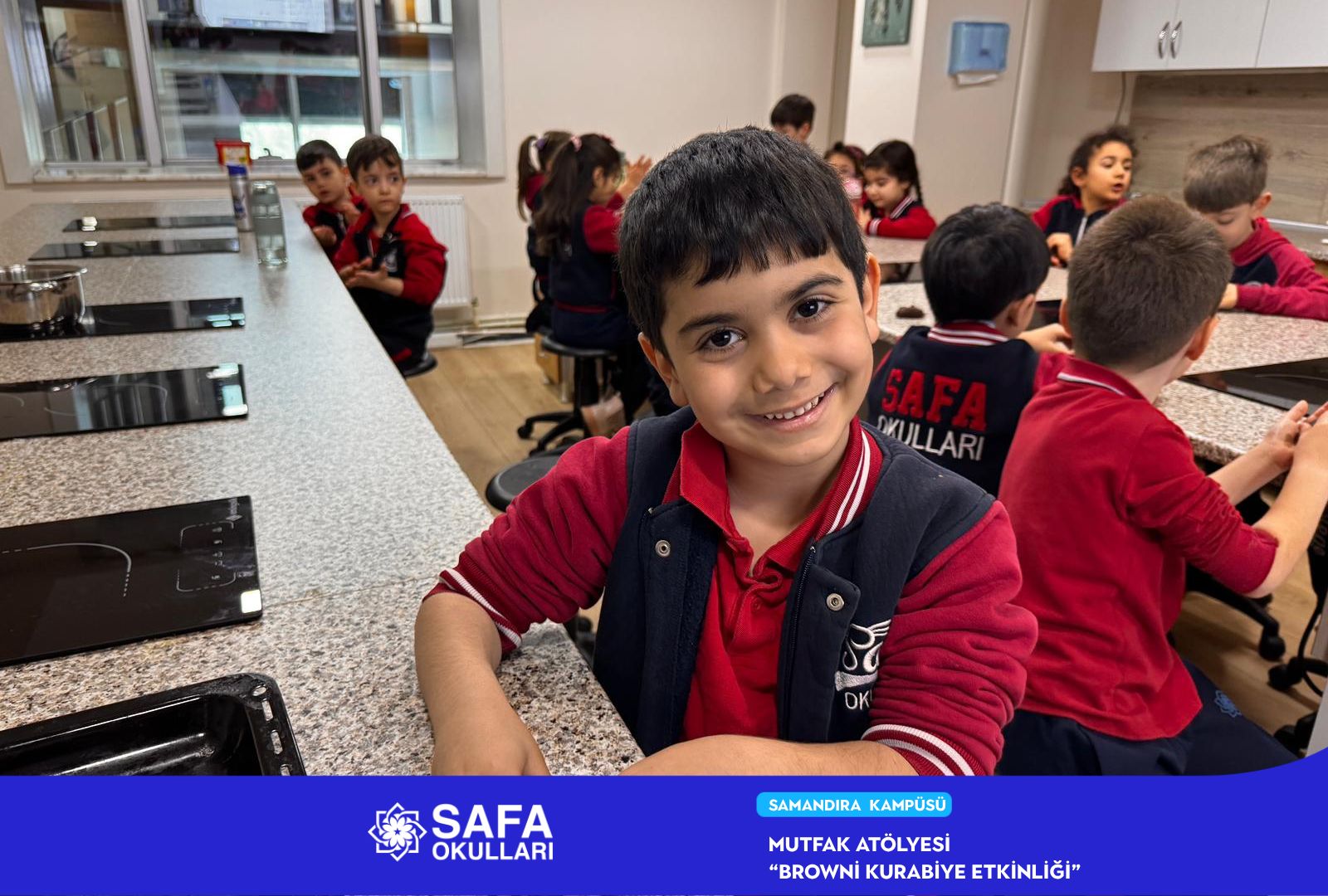 MİNİK ŞEFLERDEN LEZZETLİ DENEYİM: BROWNİ KURABİYE ETKİNLİĞİ