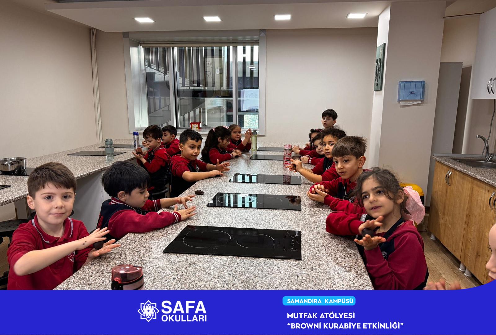 MİNİK ŞEFLERDEN LEZZETLİ DENEYİM: BROWNİ KURABİYE ETKİNLİĞİ