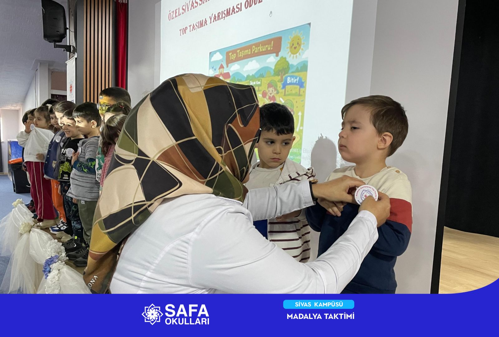 MADALYA TÖRENİ COŞKUSU