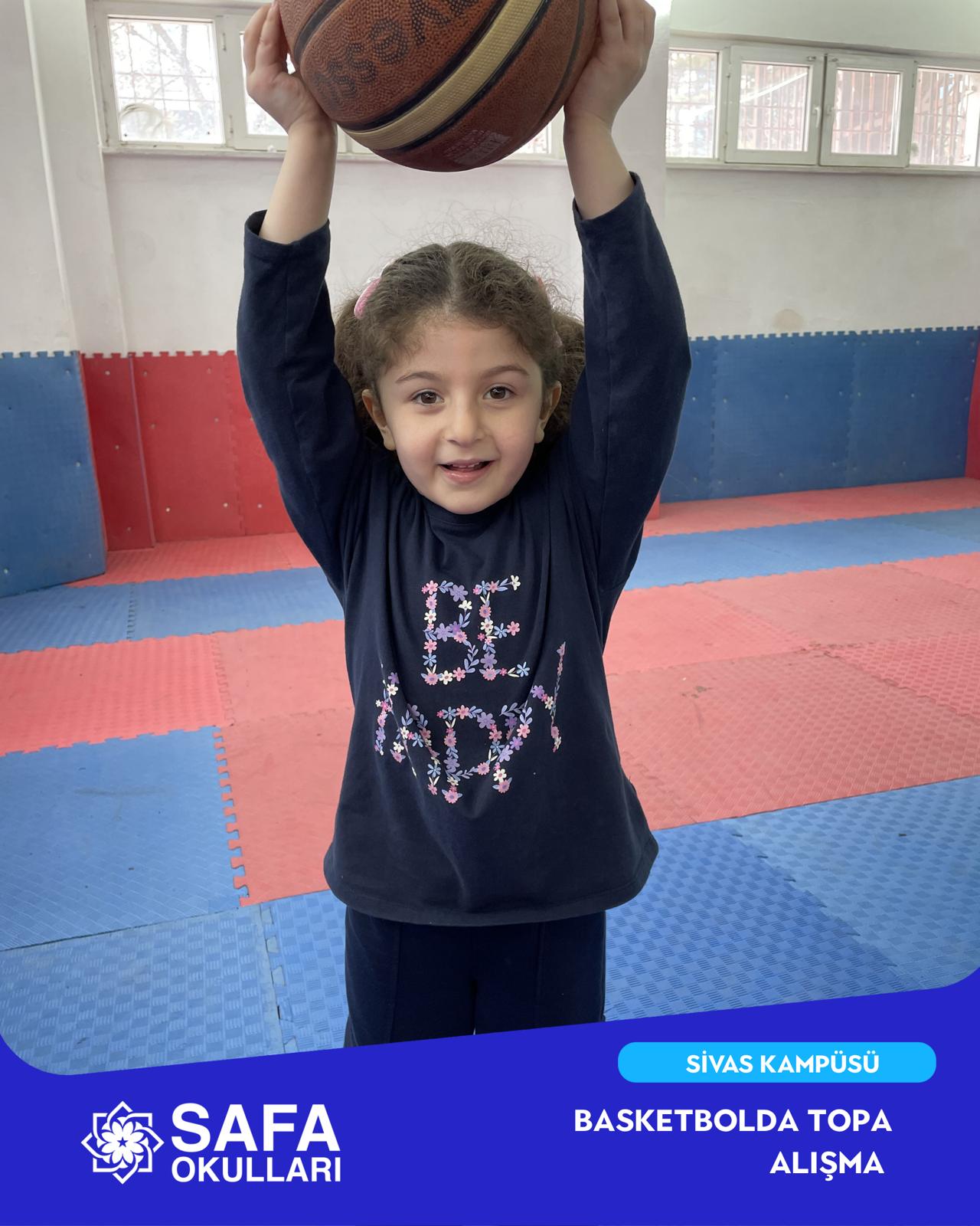 MİNİKLERİMİZ BASKETBOLLA TANIŞIYOR