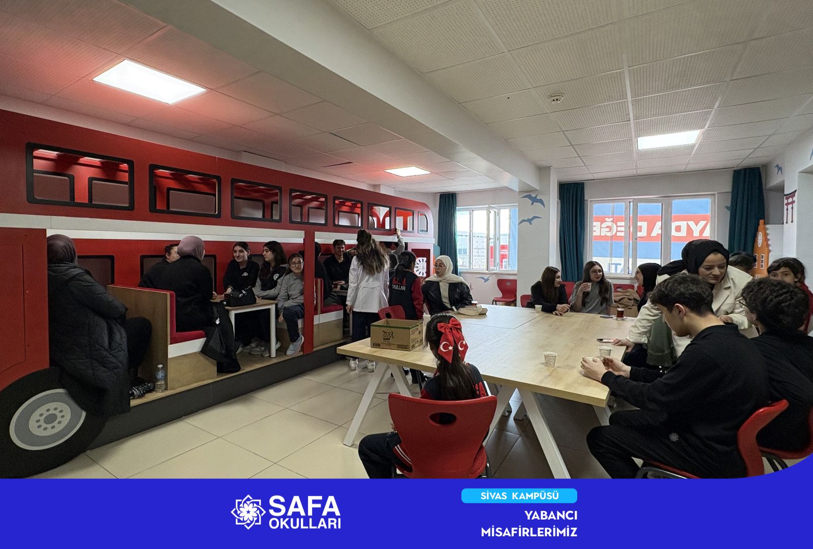 YABANCI MİSAFİRLERİMİZLE SPEAKER ÖĞRENCİLERİMİZİ BULUŞTURDUK