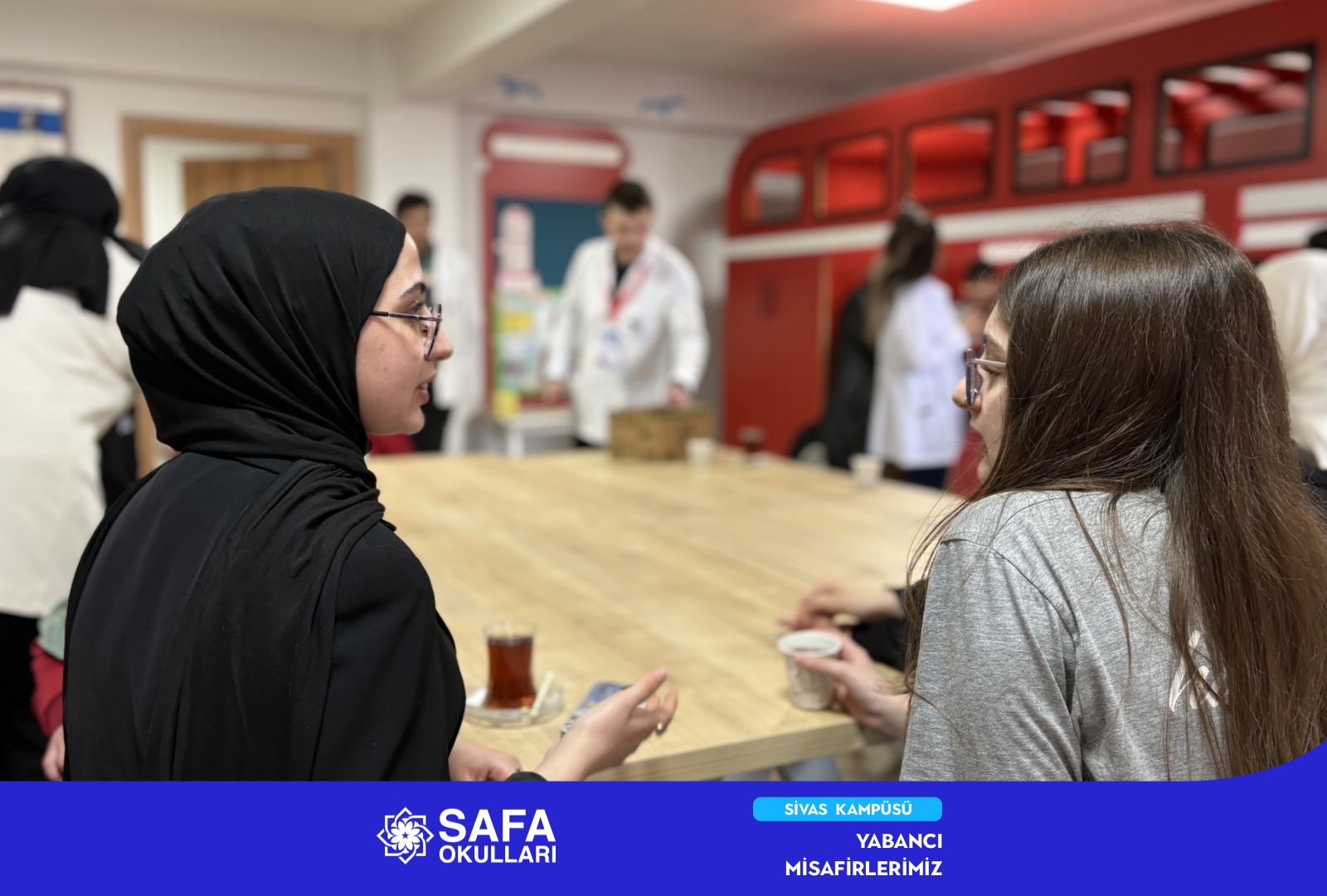 YABANCI MİSAFİRLERİMİZLE SPEAKER ÖĞRENCİLERİMİZİ BULUŞTURDUK